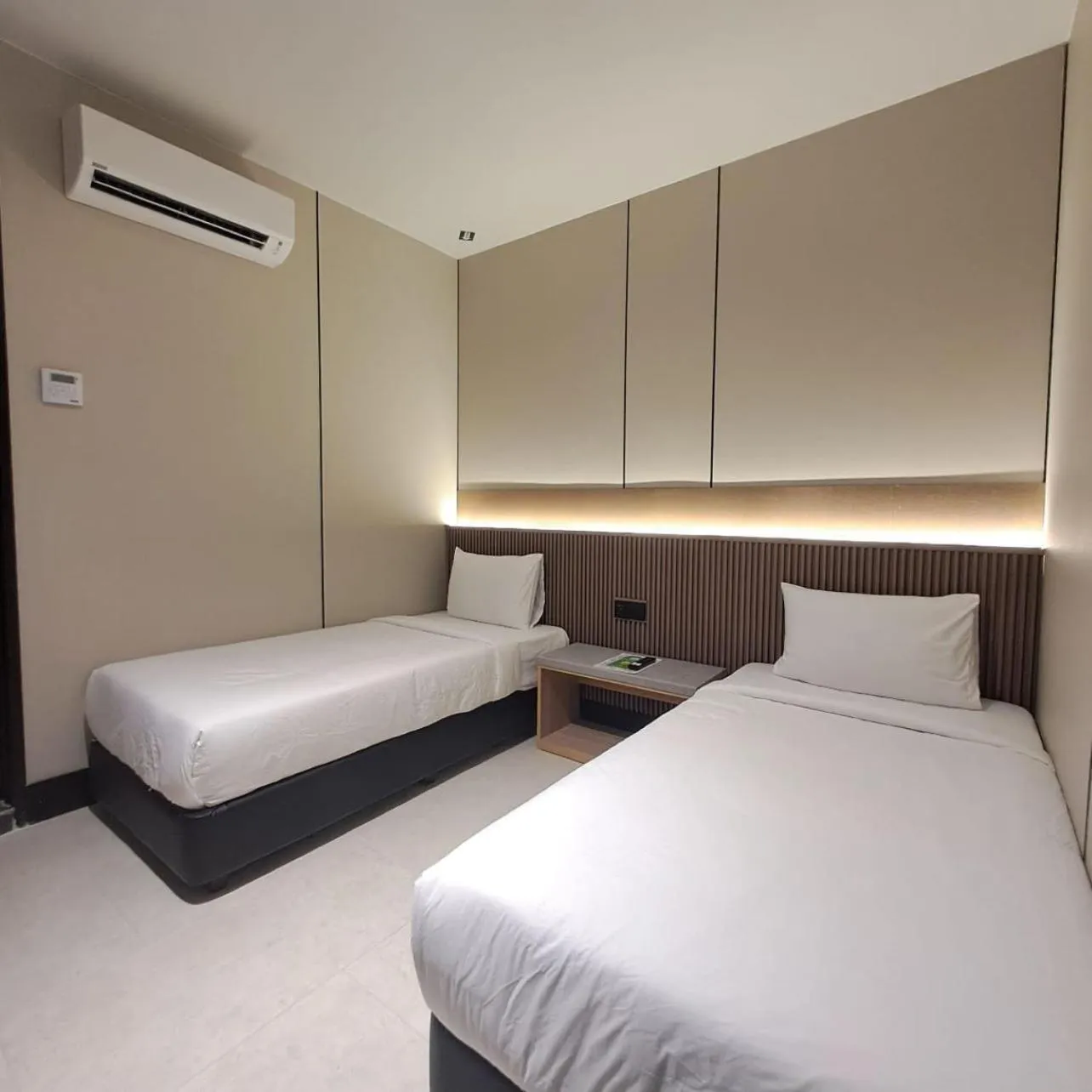 Bed in Urban Inn, Myra Meranti
