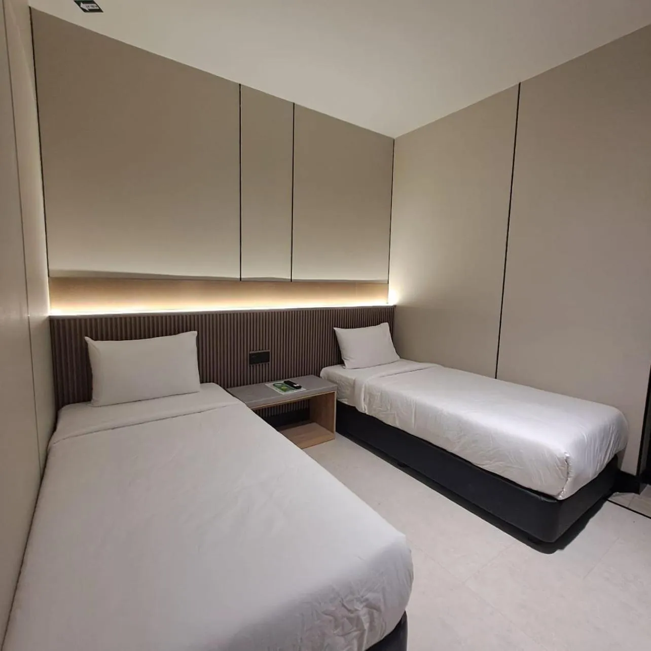 Bed in Urban Inn, Myra Meranti