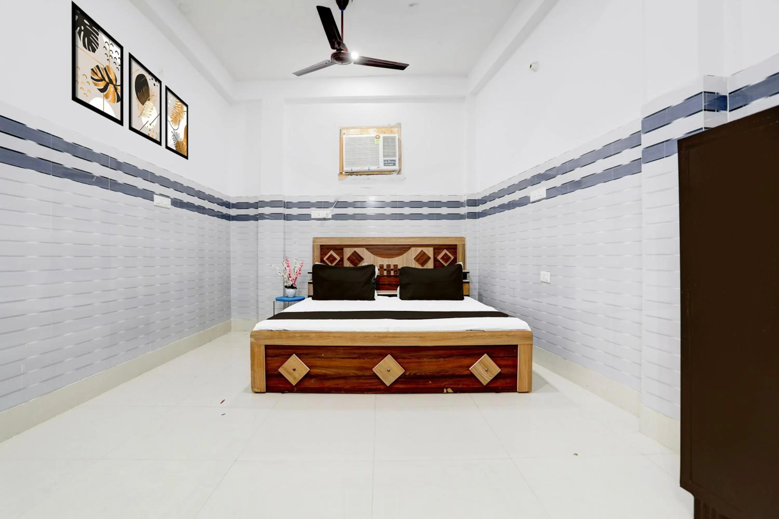 Bedroom in Hotel O THE HIGHWAY HOTEL