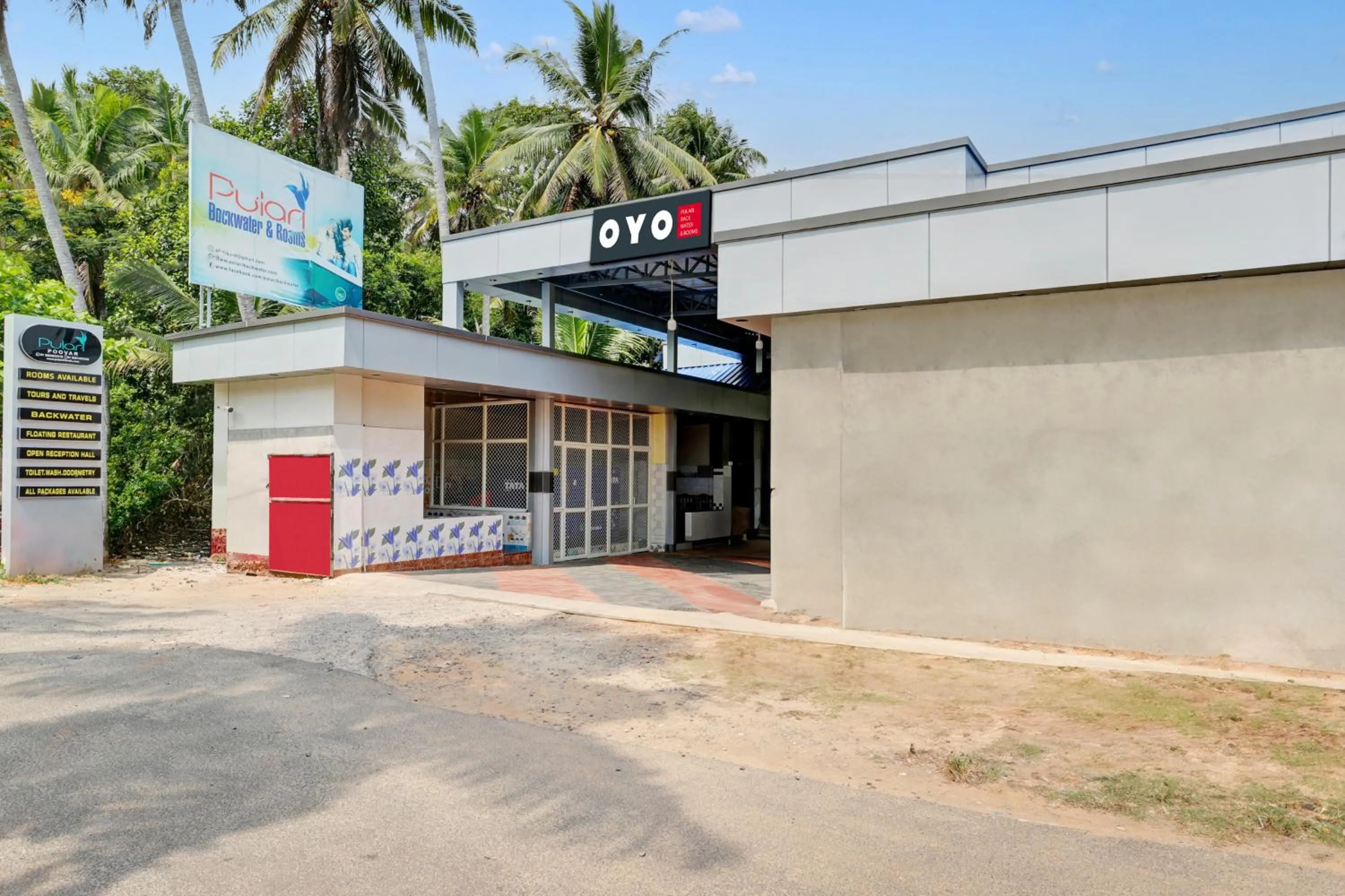 Facade/entrance in Hotel O PULARI BACKWATER & ROOMS