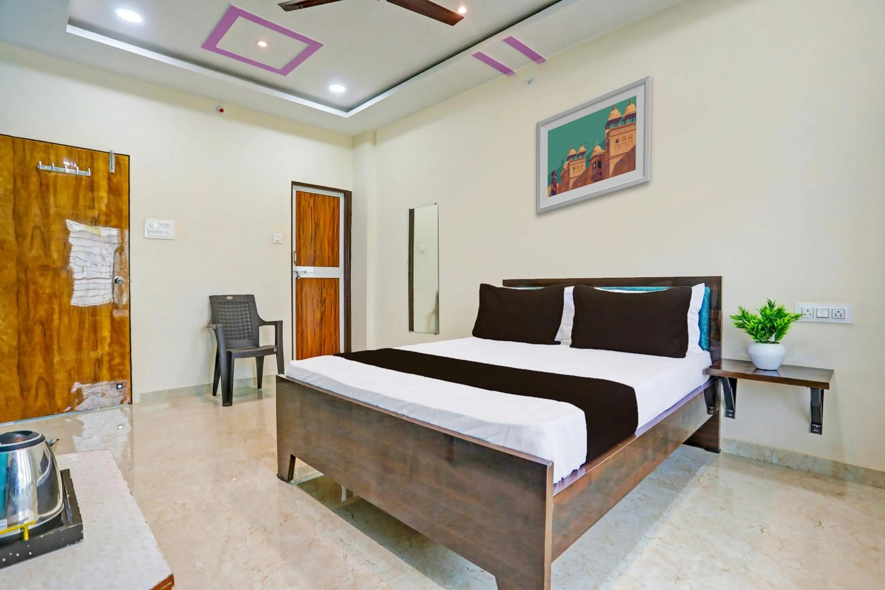 Bedroom, Bed in Super Hotel O Zoo Palace