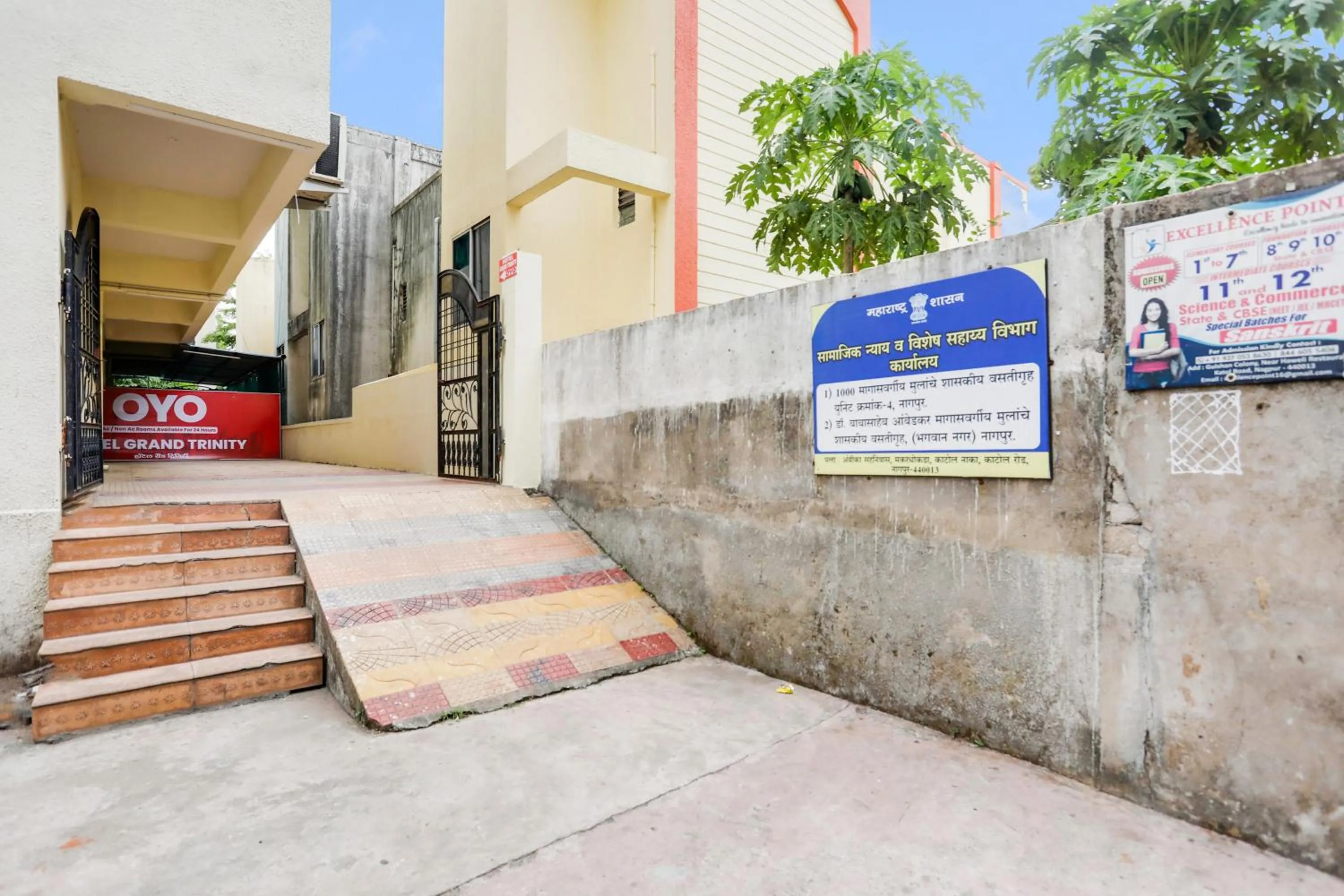 Facade/entrance in Hotel O Grand Trinity