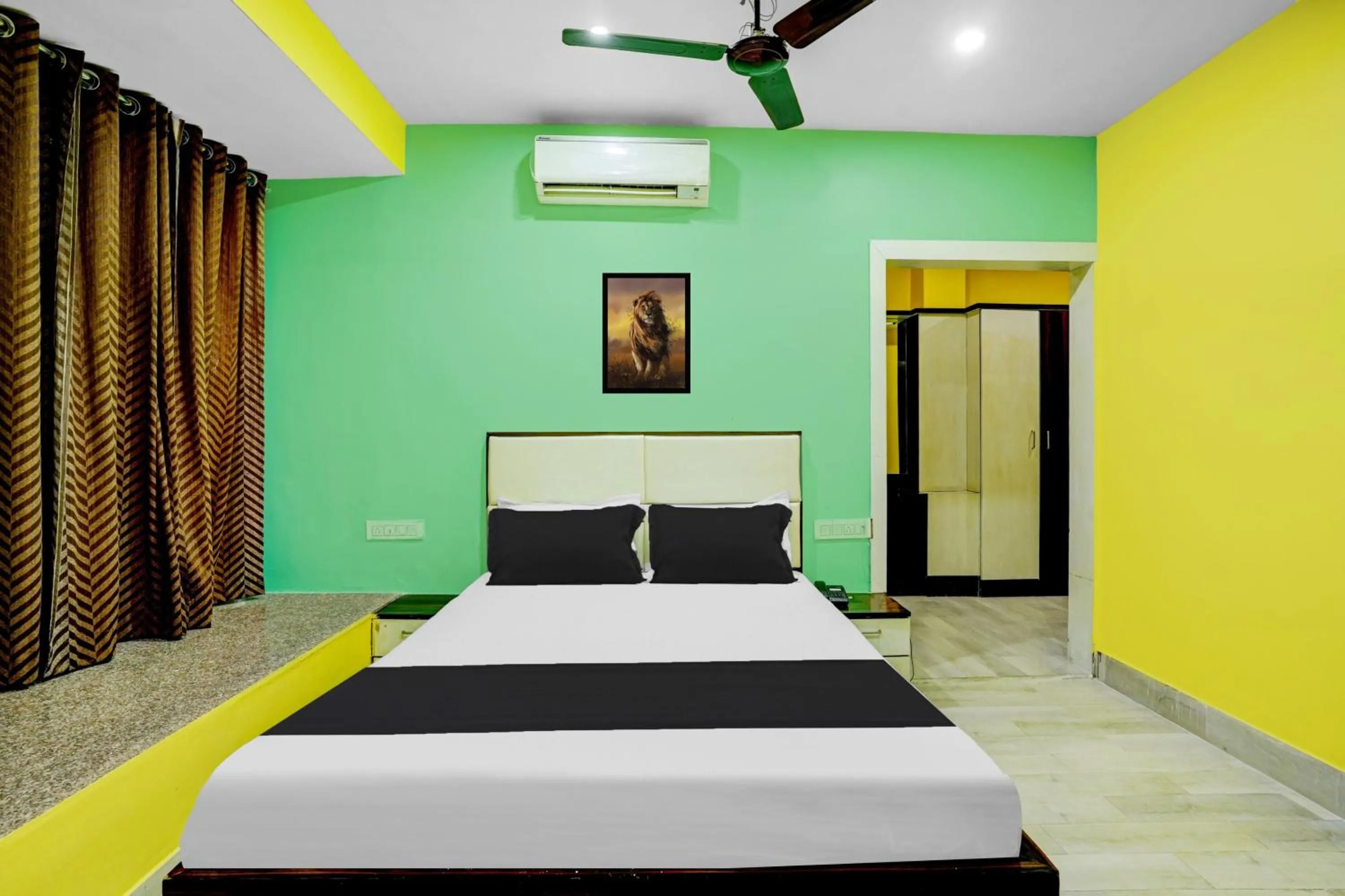 Bedroom, Bed in Hotel O Harsh Regency