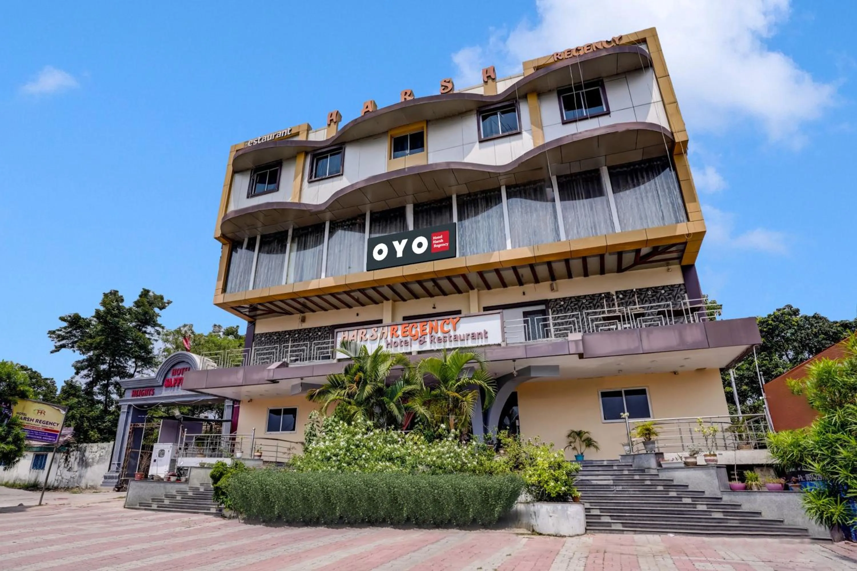 Facade/entrance in Hotel O Harsh Regency