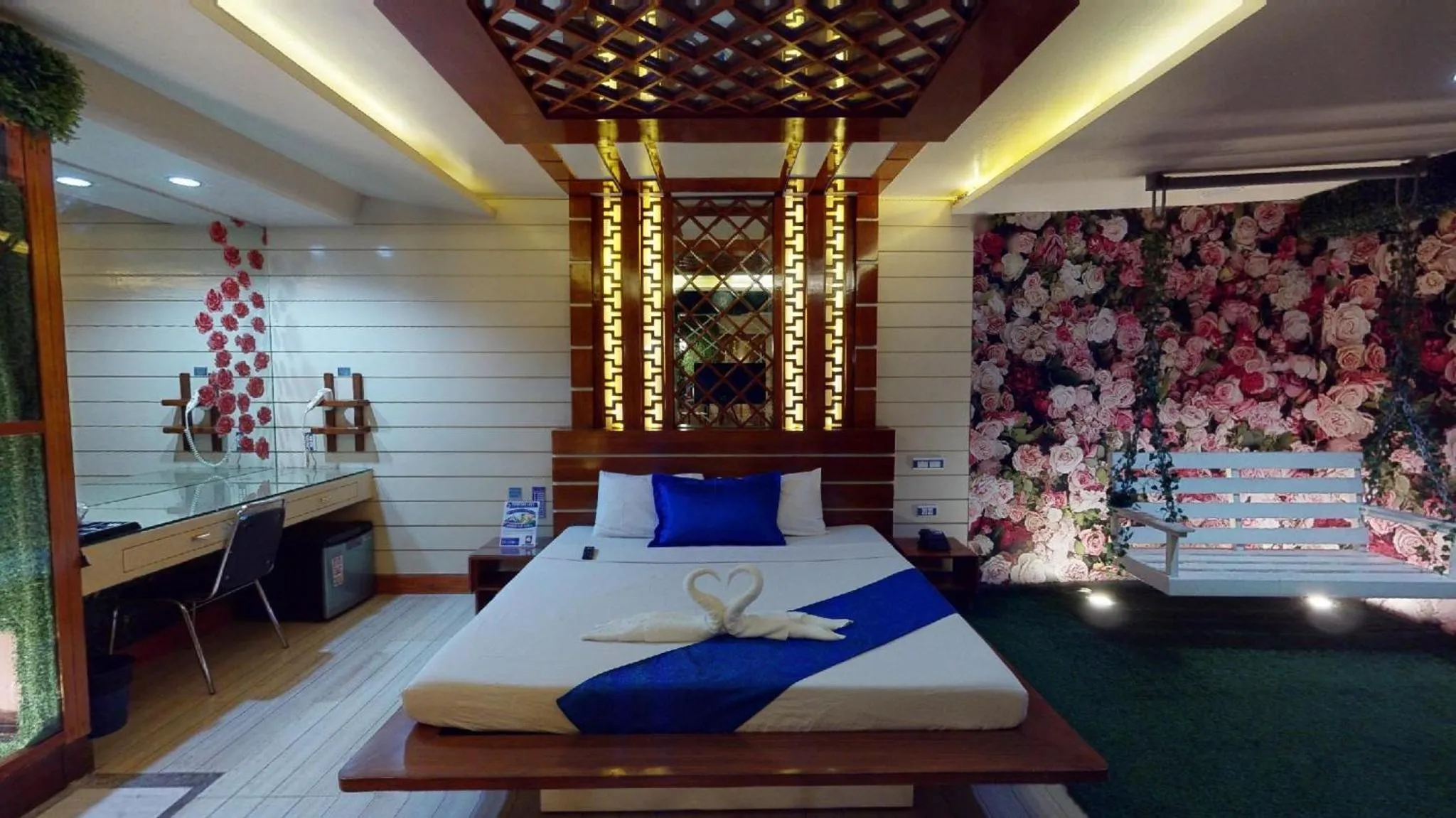 Photo of the whole room, Bed in Hotel Dreamworld Las Pinas