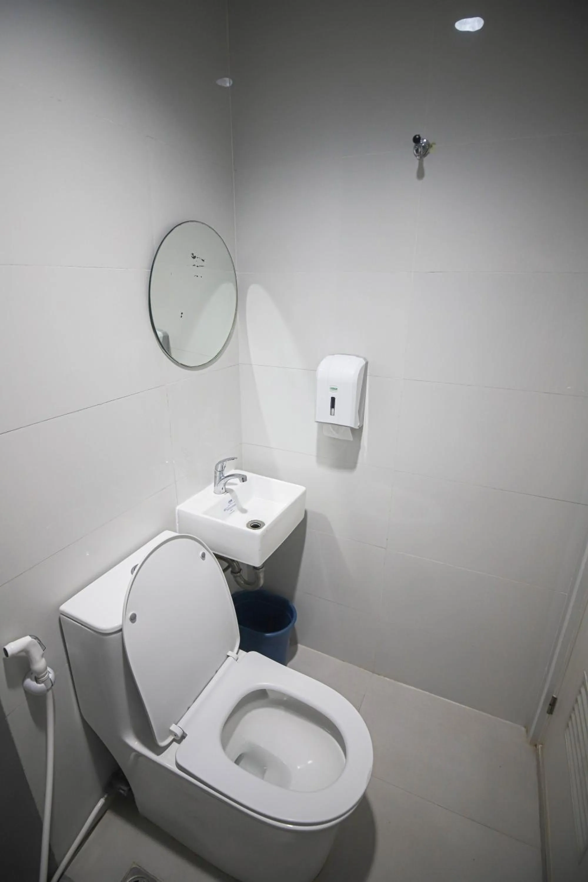 Bathroom in Astrotel Calamba