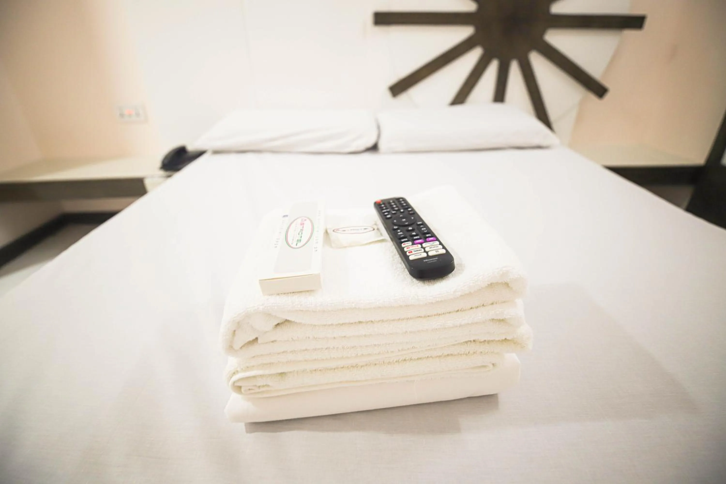 Bed in Astrotel Calamba