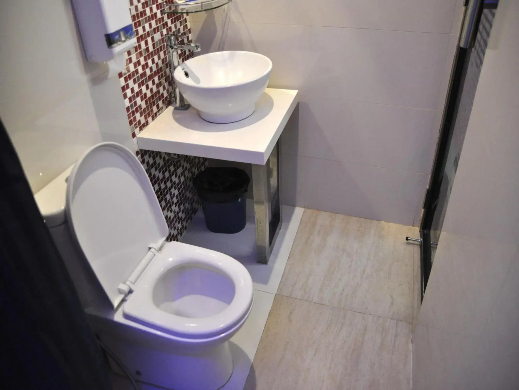 Premium Room in Hotel Dreamworld North Edsa Premium Room in Hotel Dreamworld North Edsa