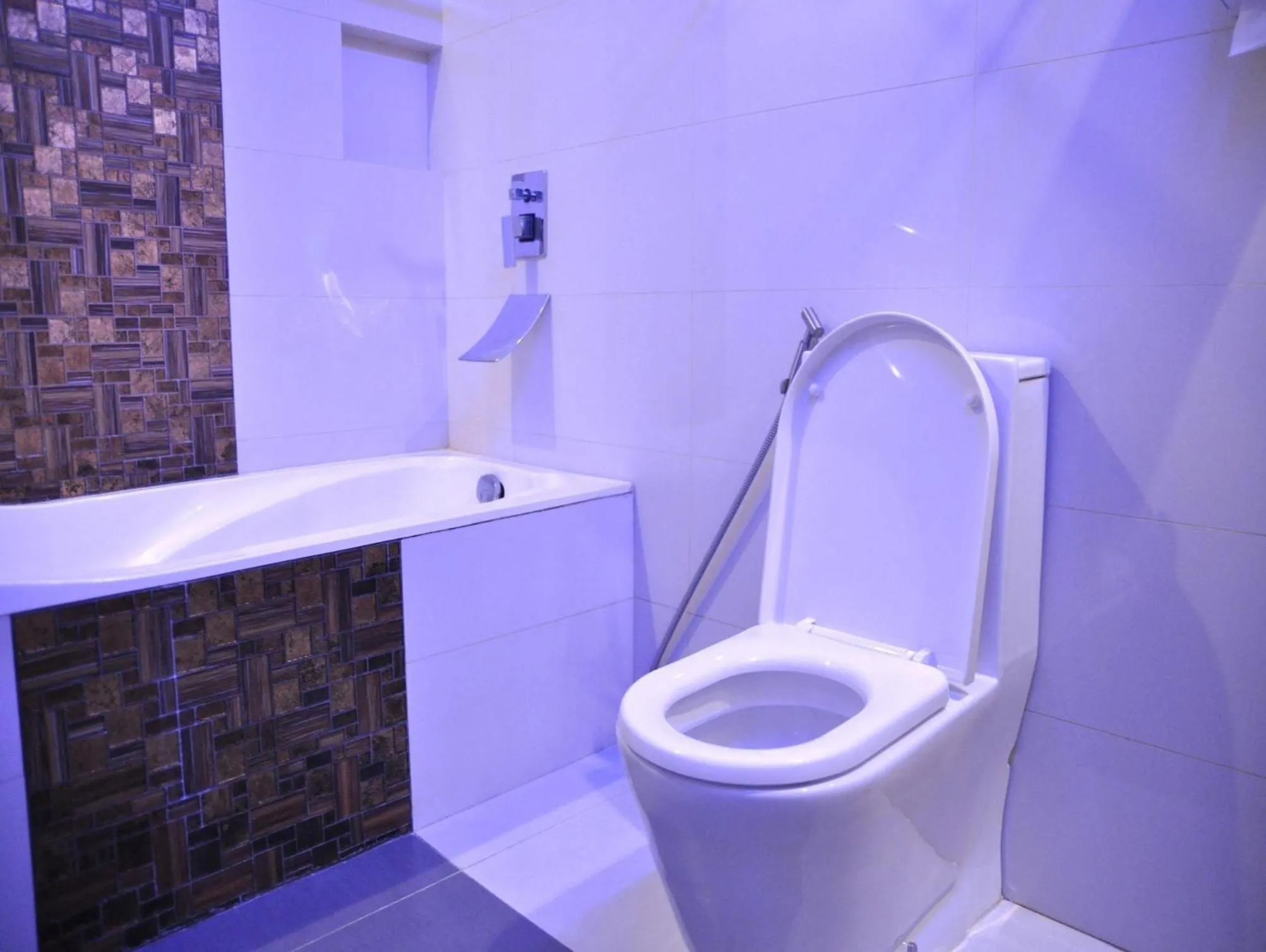 Bathroom in Hotel Dreamworld North Edsa