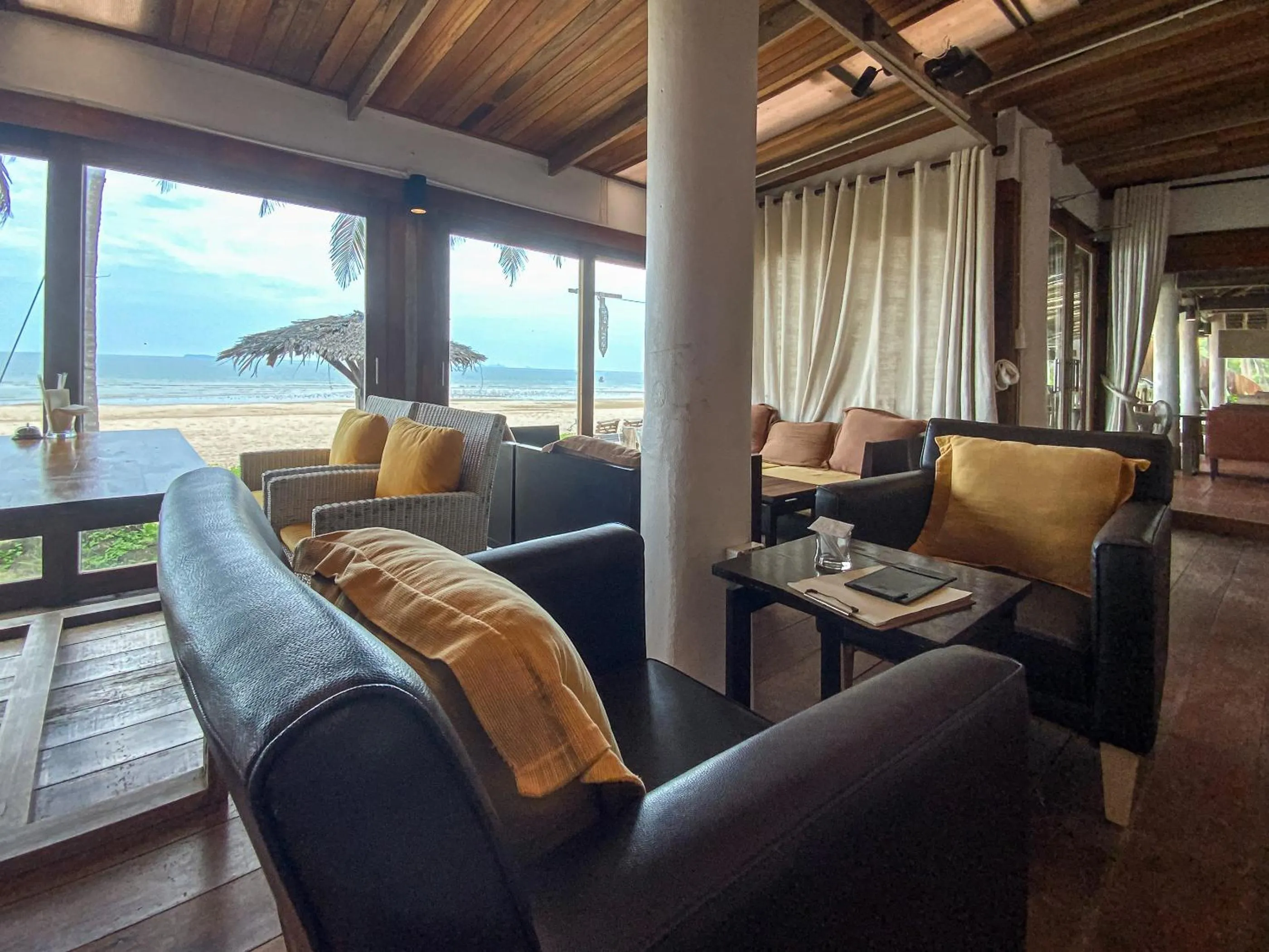 Seating area in Chumphon Cabana Resort