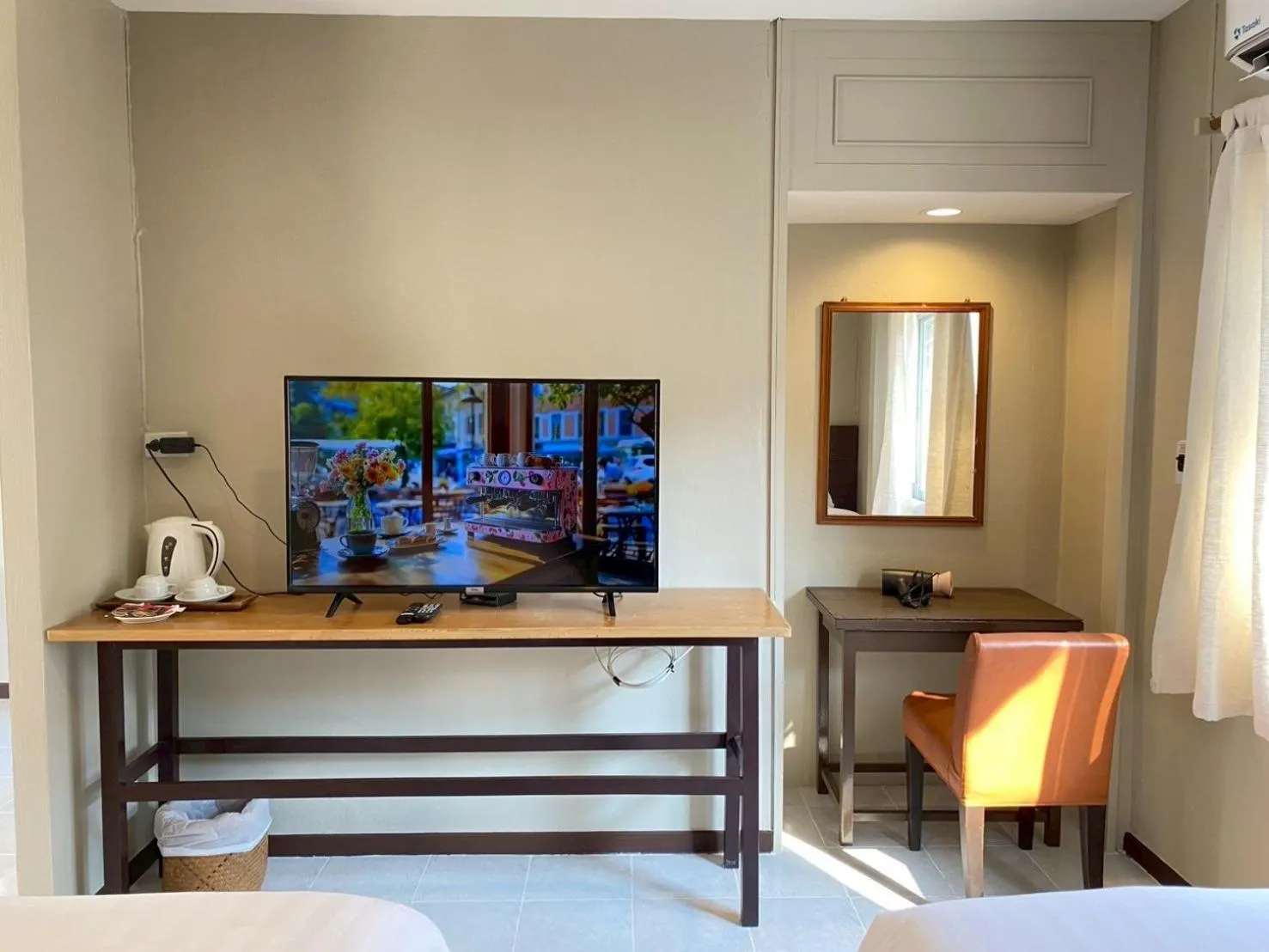 TV and multimedia, Bed in Chumphon Cabana Resort