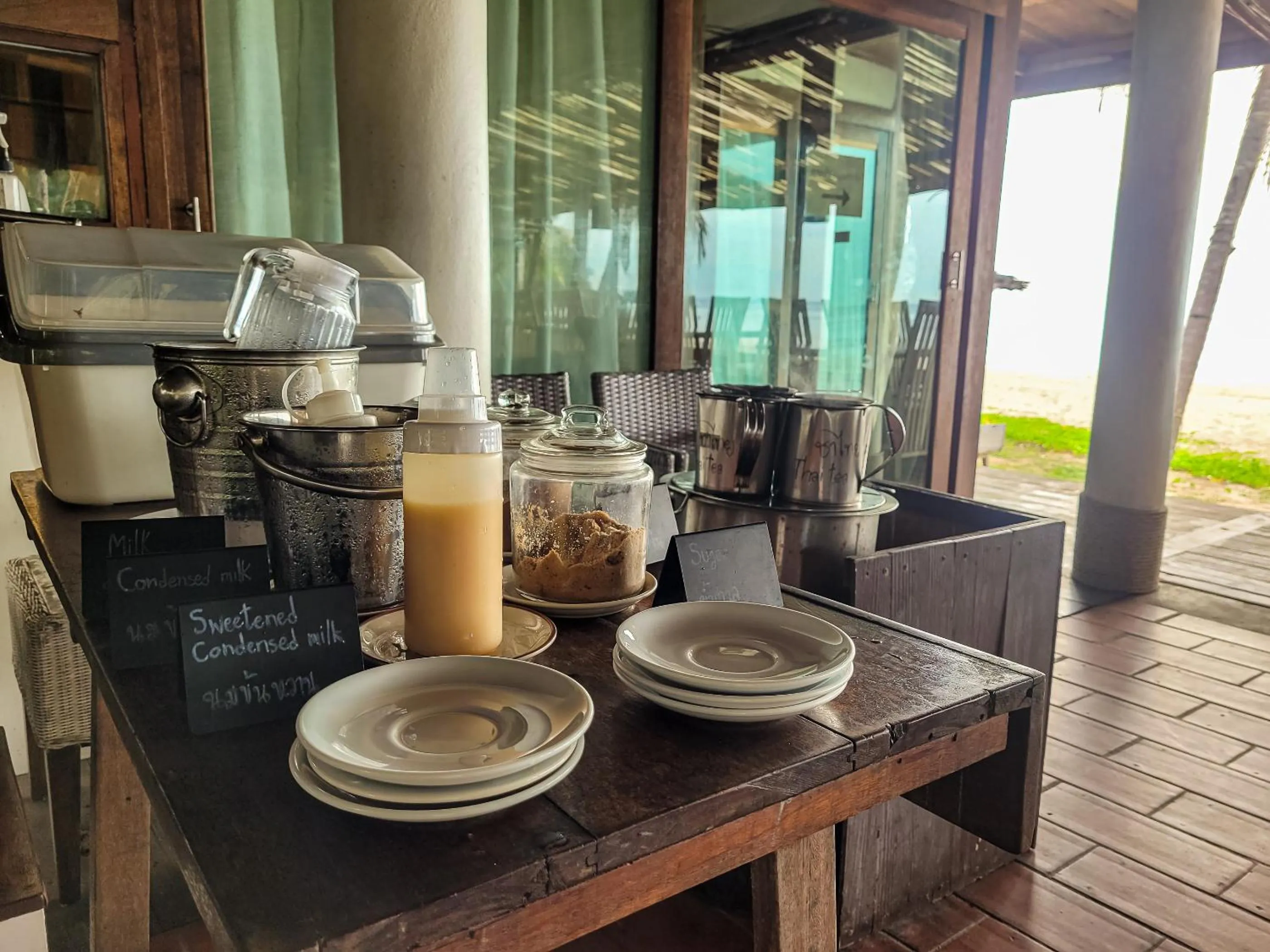 Restaurant/places to eat in Chumphon Cabana Resort