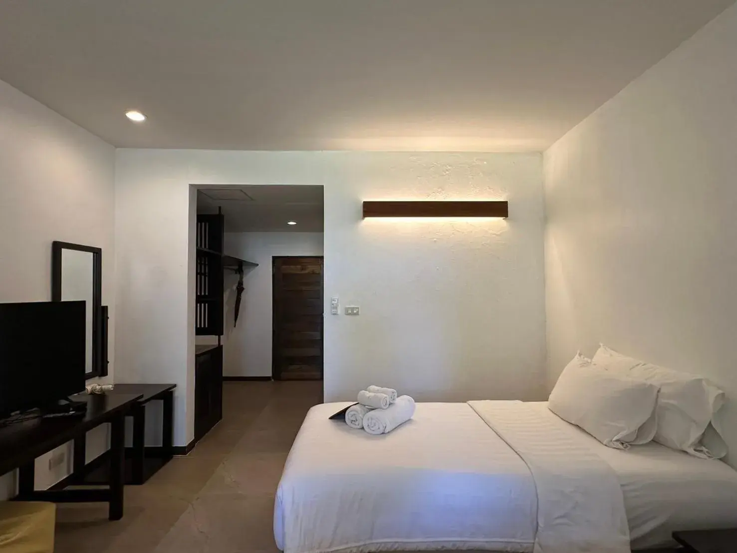Budget Twin Room in Chumphon Cabana Resort Budget Twin Room in Chumphon Cabana Resort