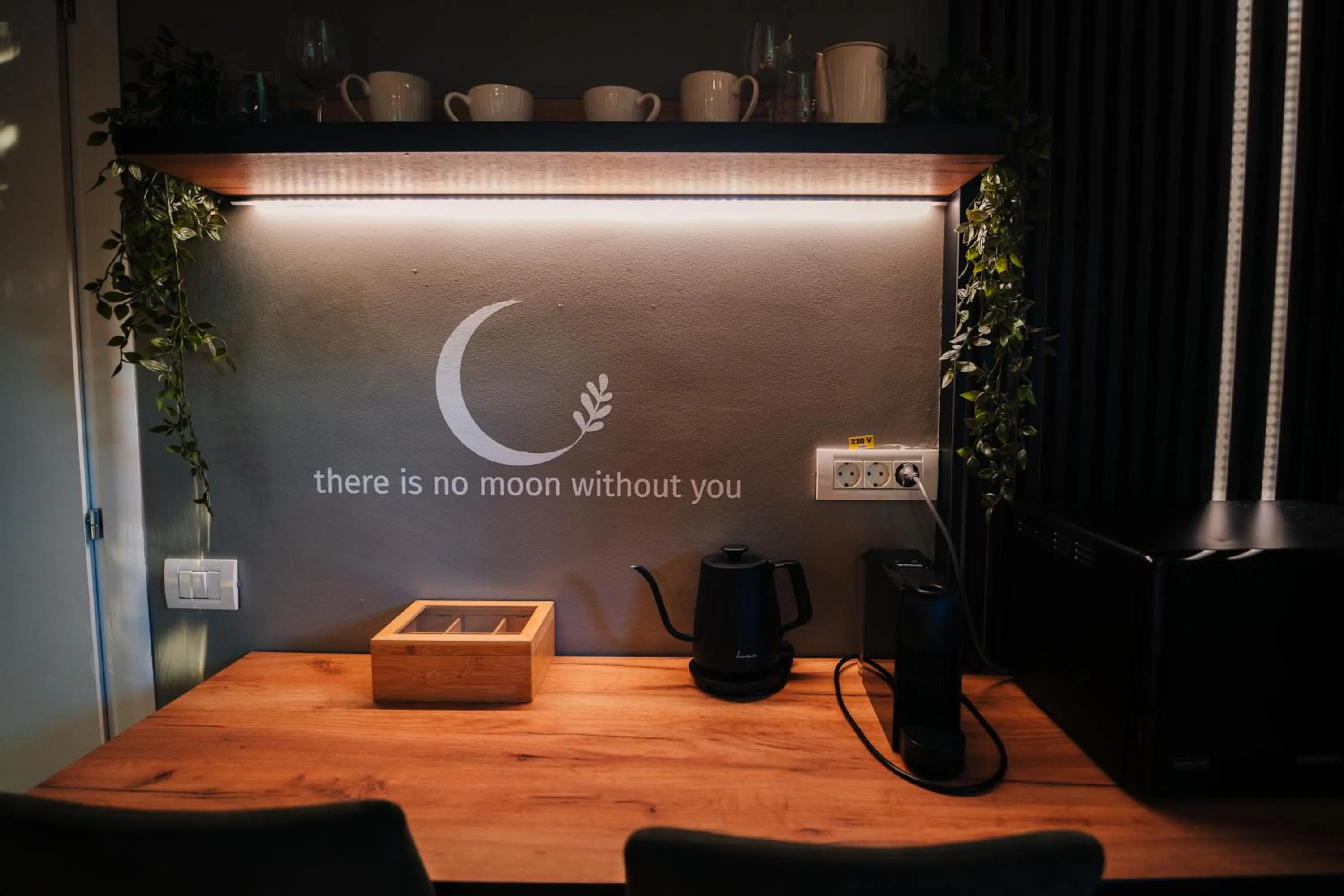 Coffee/tea facilities in Moon Valley Comarnic