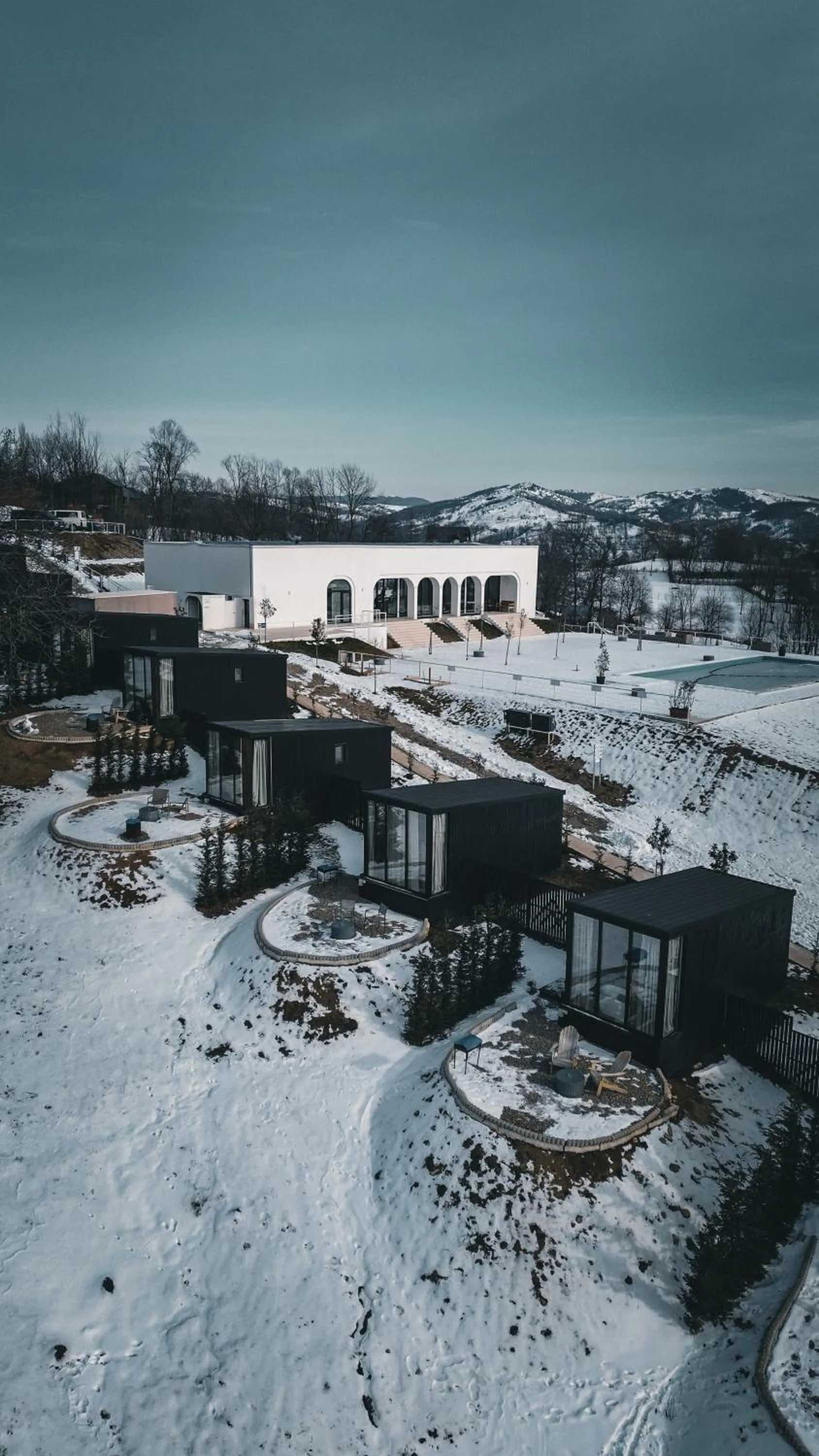 Property building in Moon Valley Comarnic