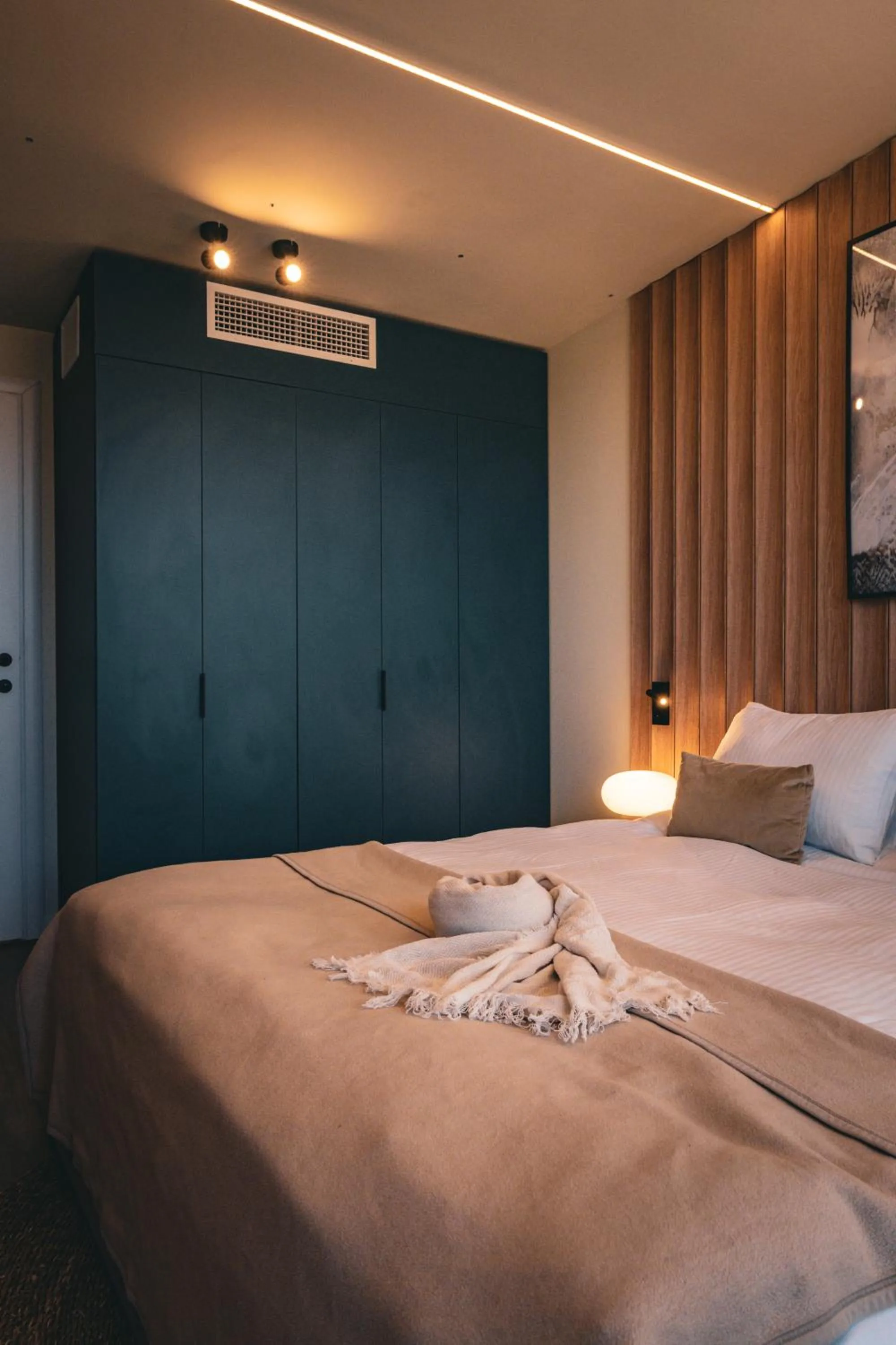 Bedroom, Bed in Moon Valley Comarnic