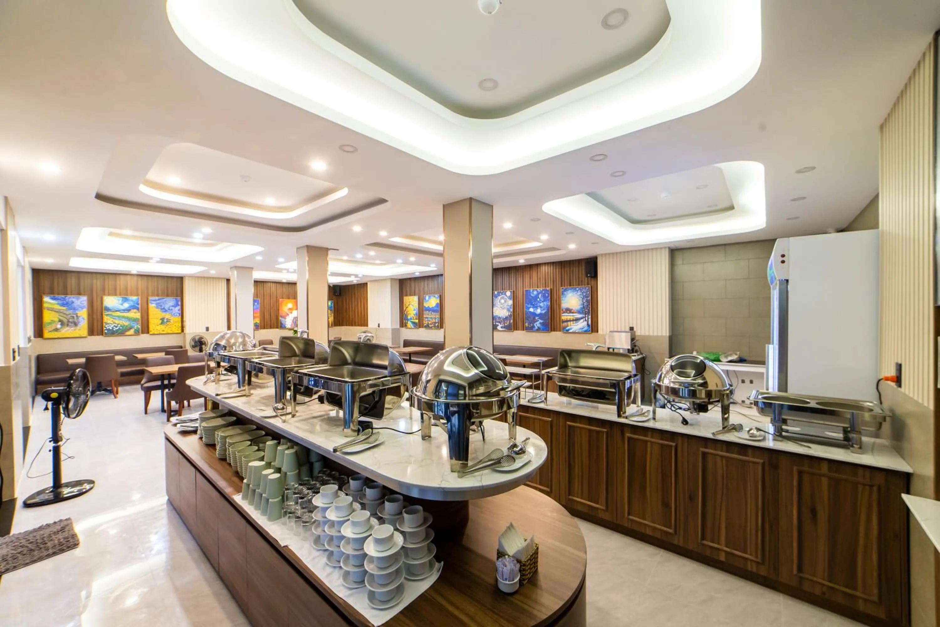 Restaurant/places to eat in TP Dalat Hotel