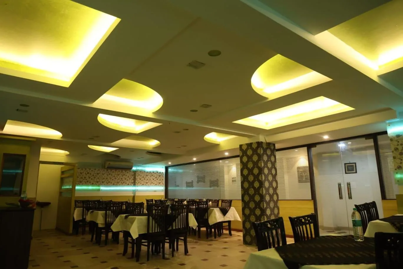 Restaurant/places to eat in Hotel Panna Paradise