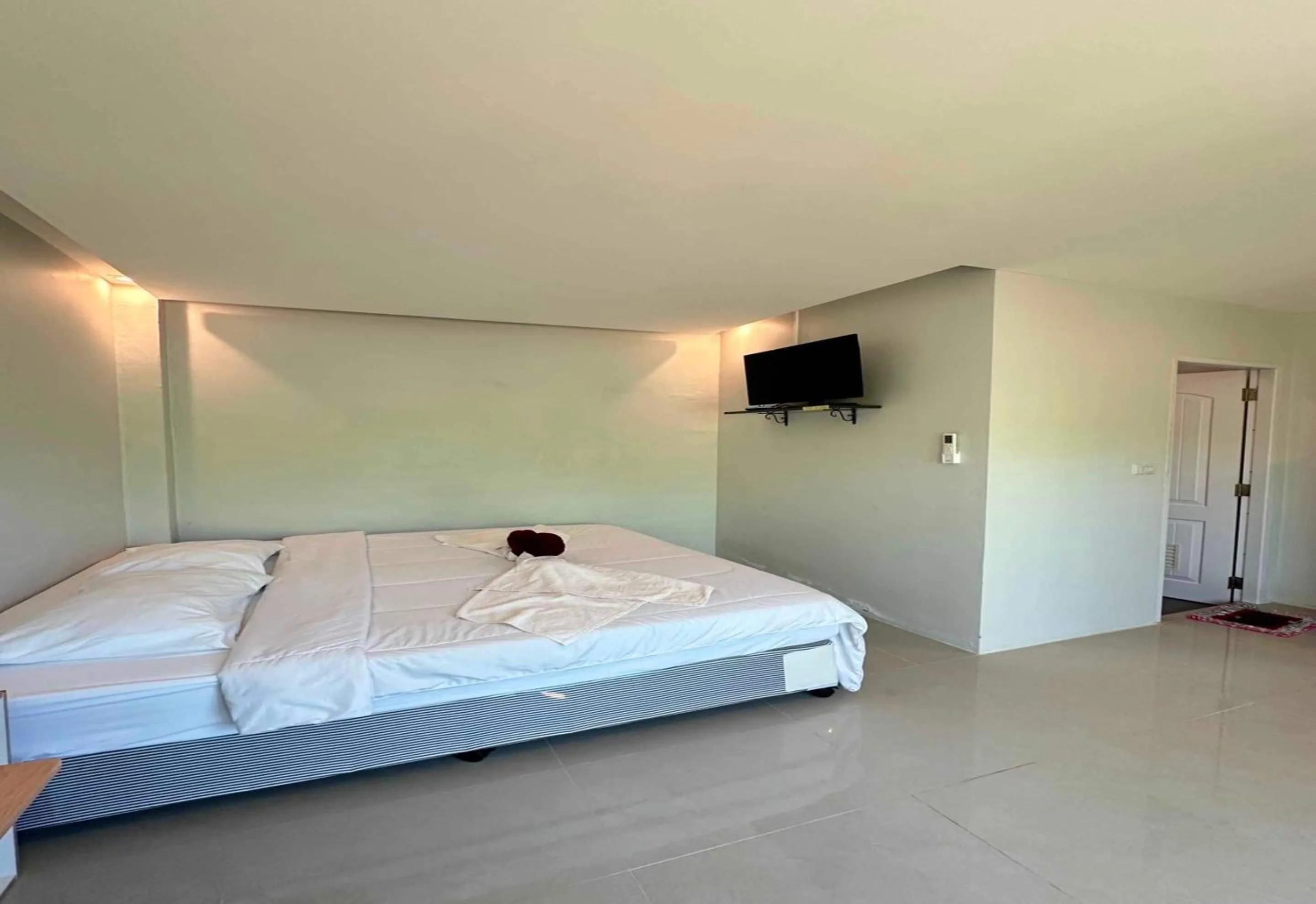 Bedroom in OYO 75492 Carpe Diem Homestay