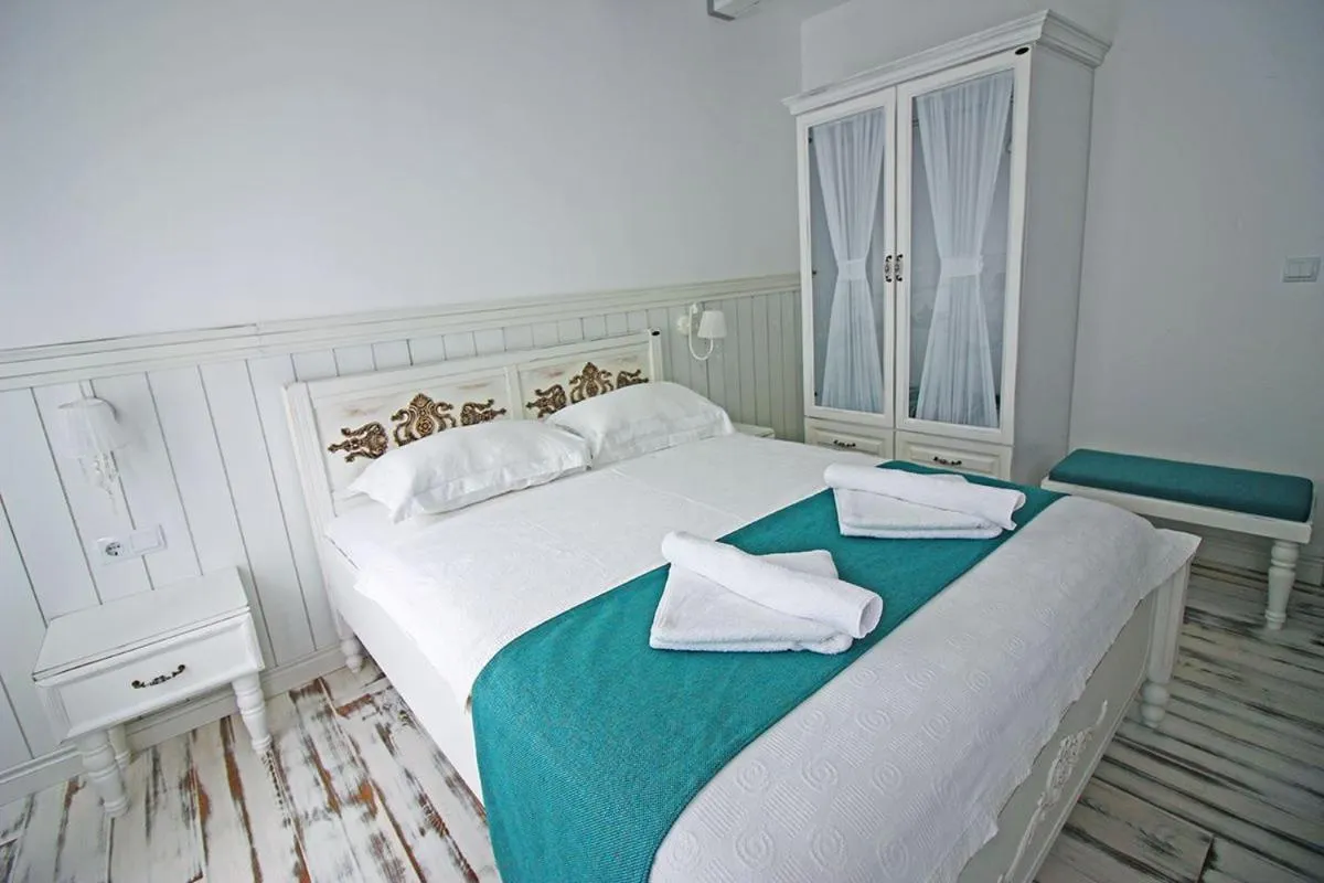 Bed in Bozcaada Fresh Otel