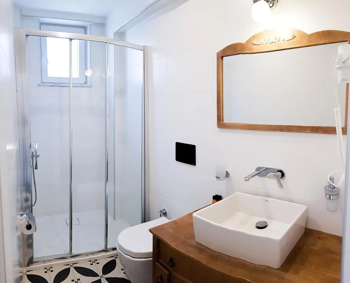 Bed in Bozcaada Fresh Otel