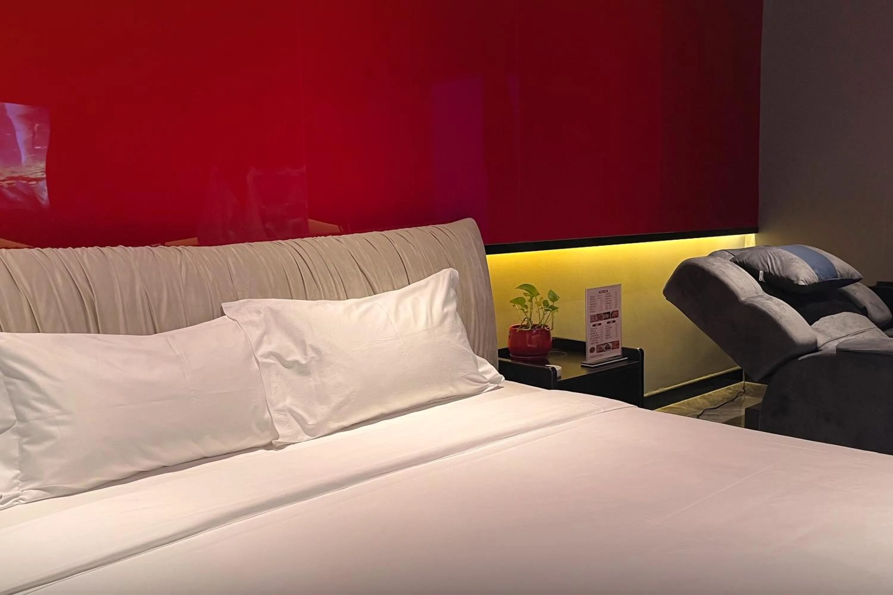 Spa and wellness centre/facilities, Bed in DongHu Resort Hotel