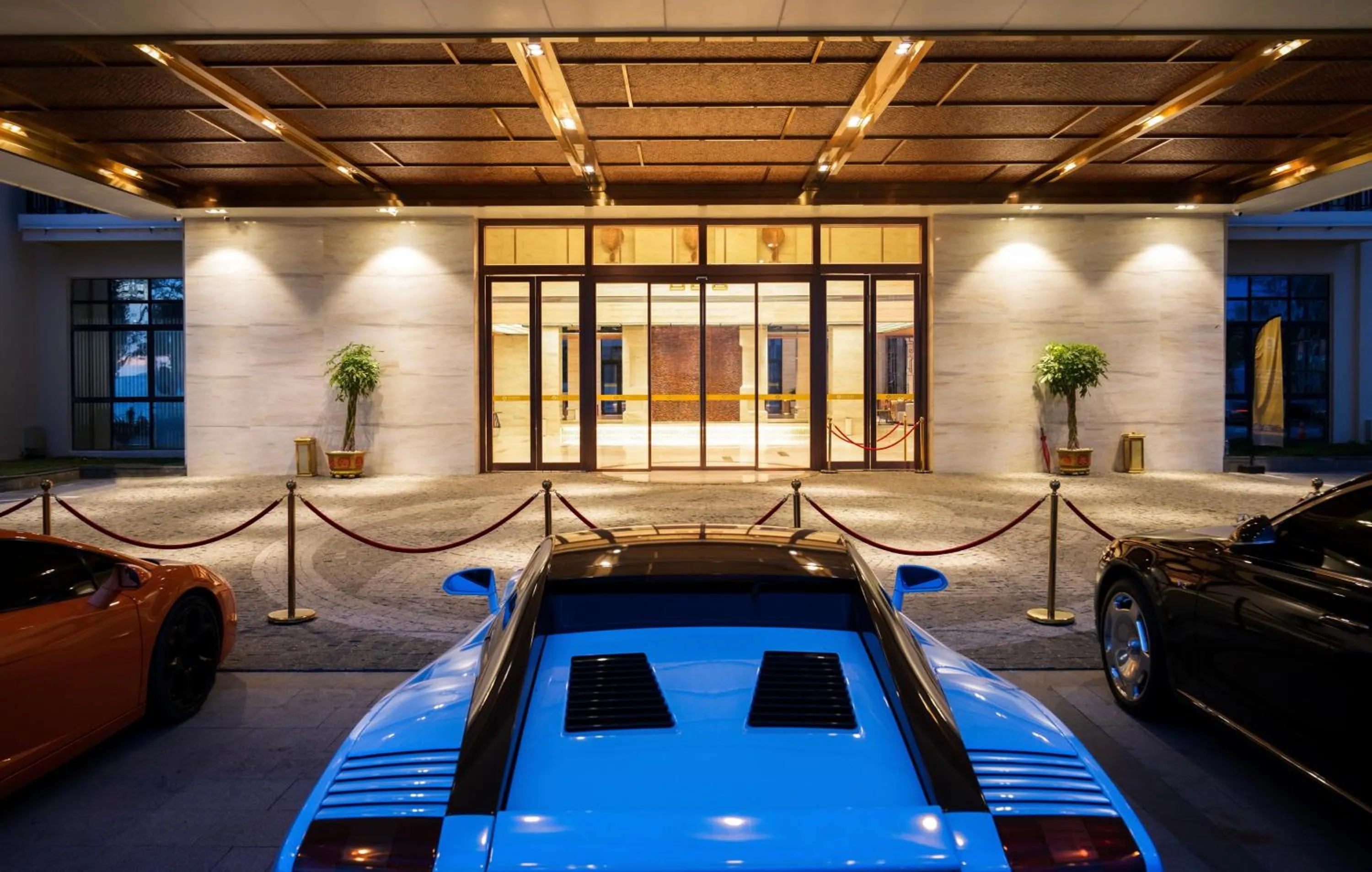 Parking in DongHu Resort Hotel