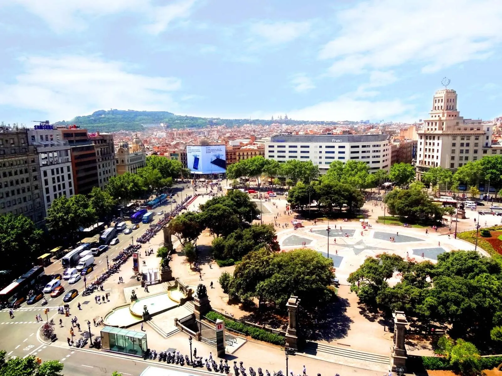Nearby landmark in Hotel Continental Barcelona