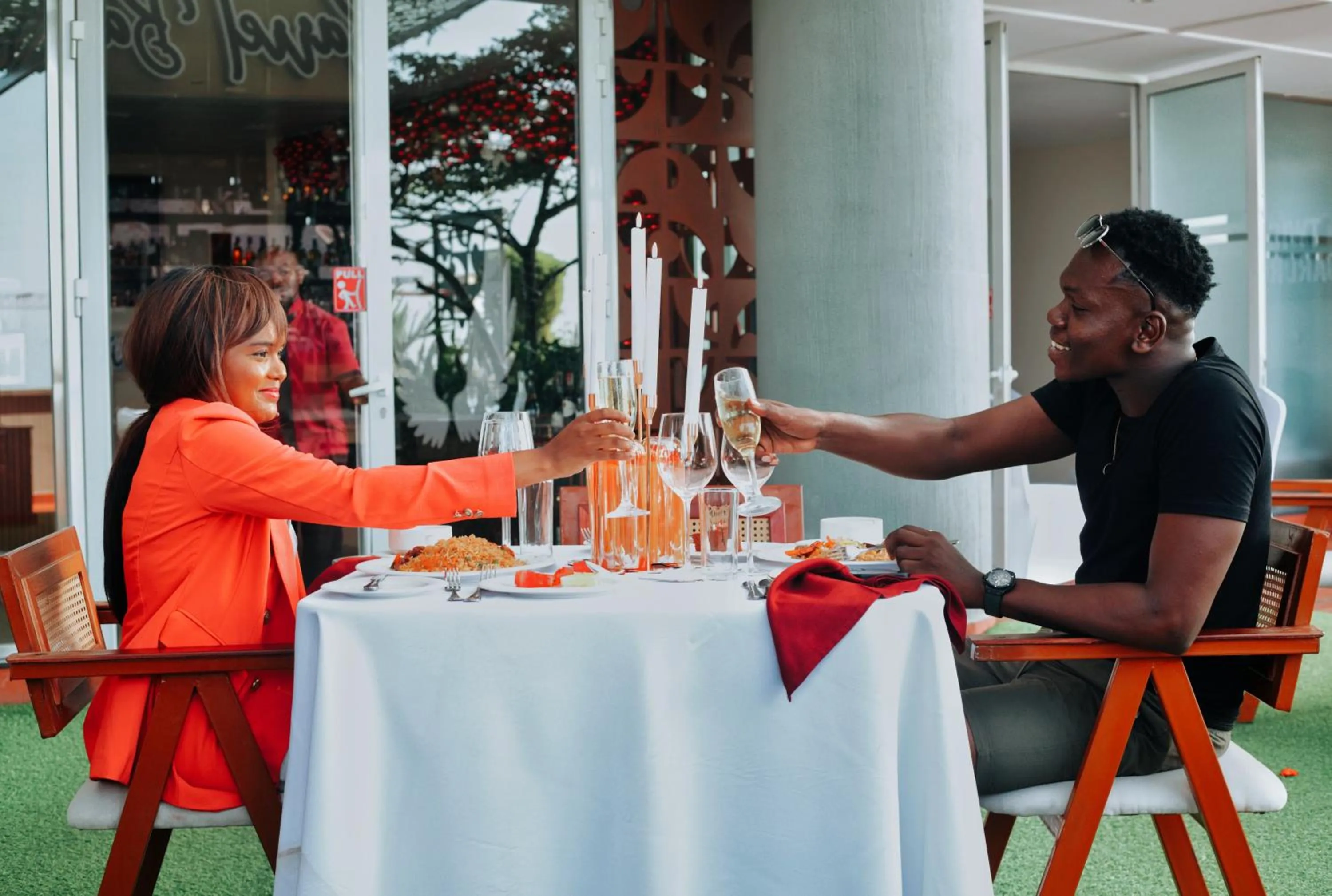 Restaurant/places to eat in Kingjada Hotels & Apartments