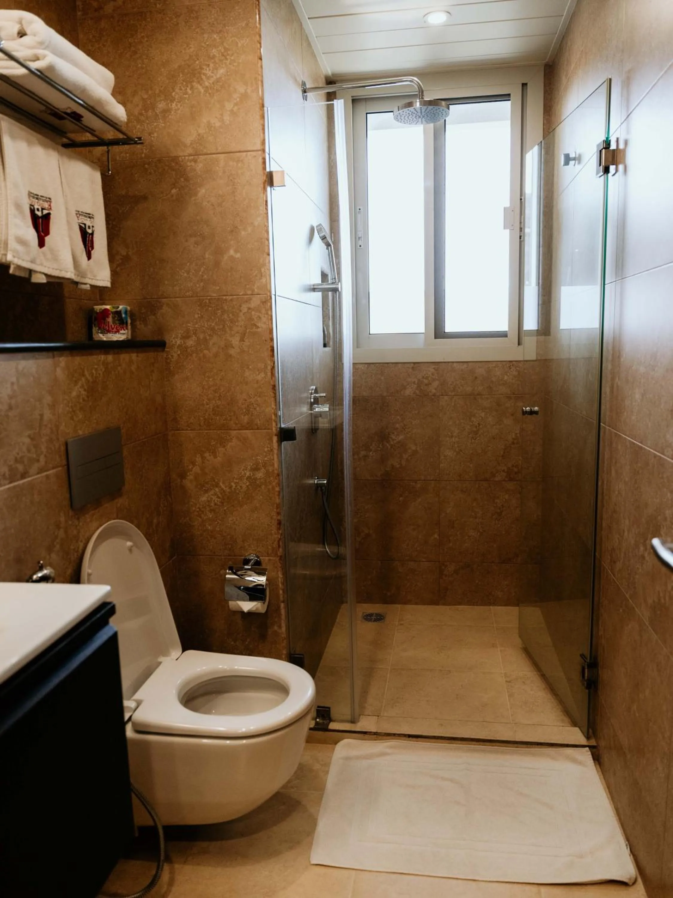 Toilet in Kingjada Hotels & Apartments