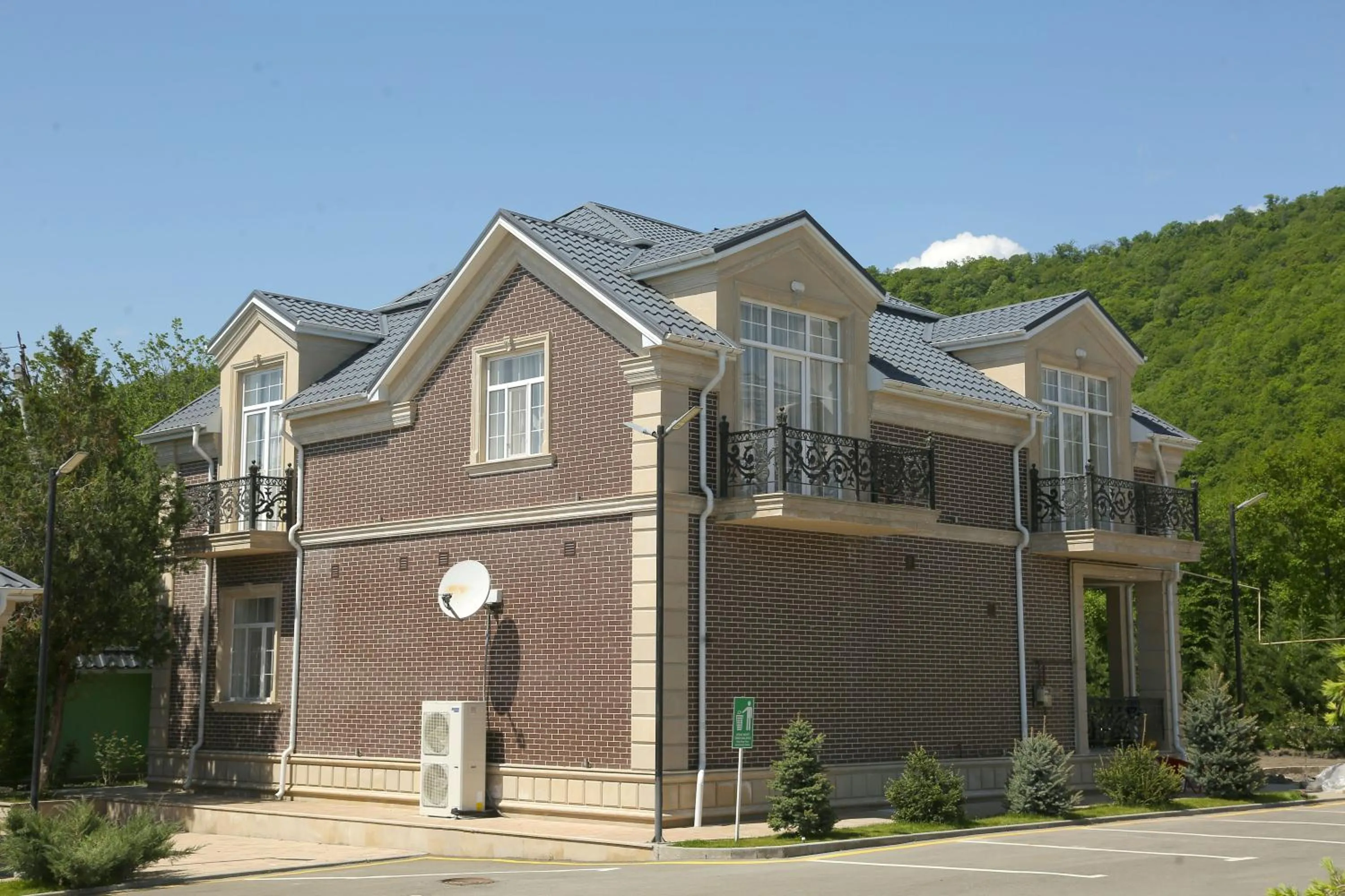 Property building in Gabala Bless Hotel Cottage