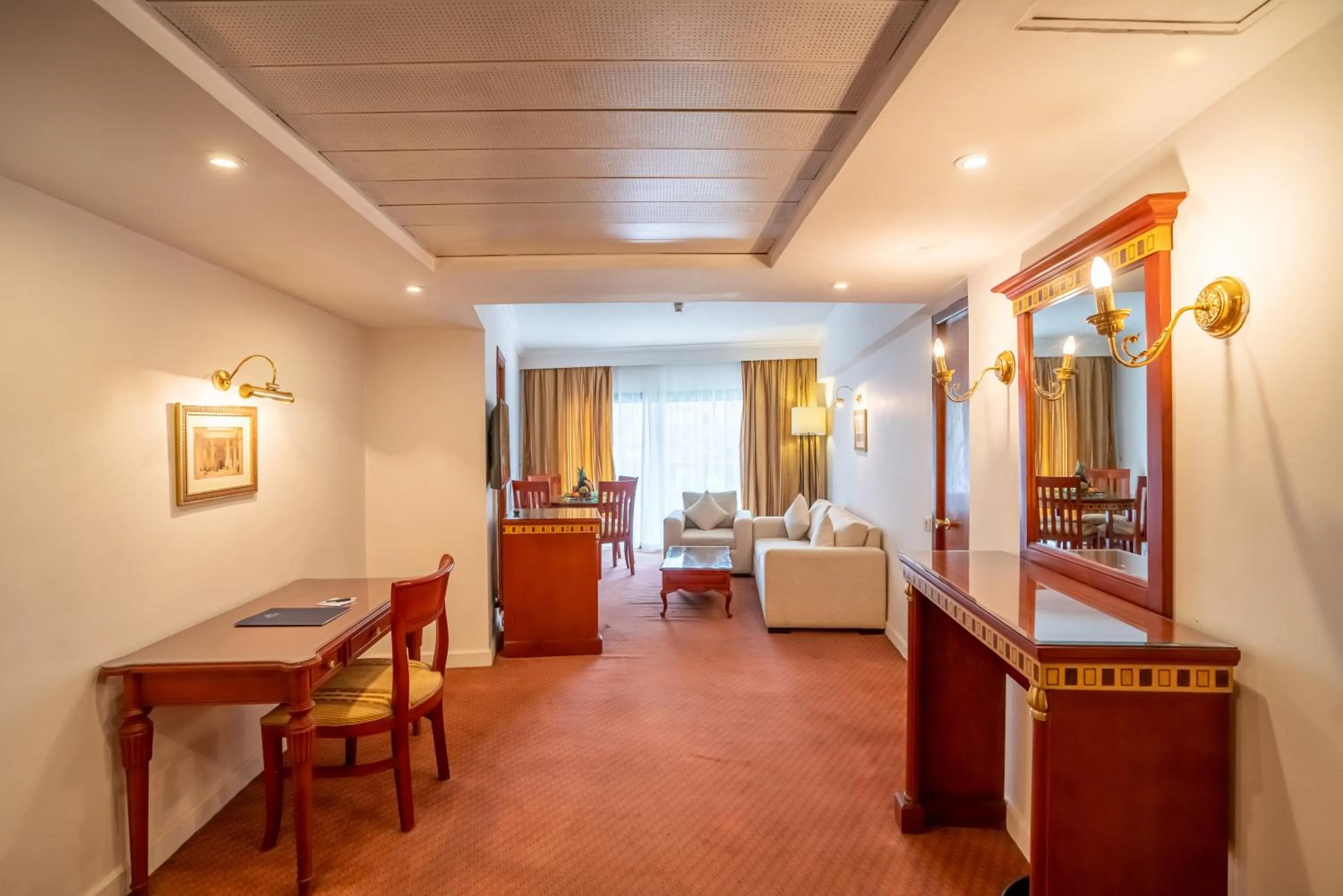 Living room, Bed in Azal Pyramids Hotel