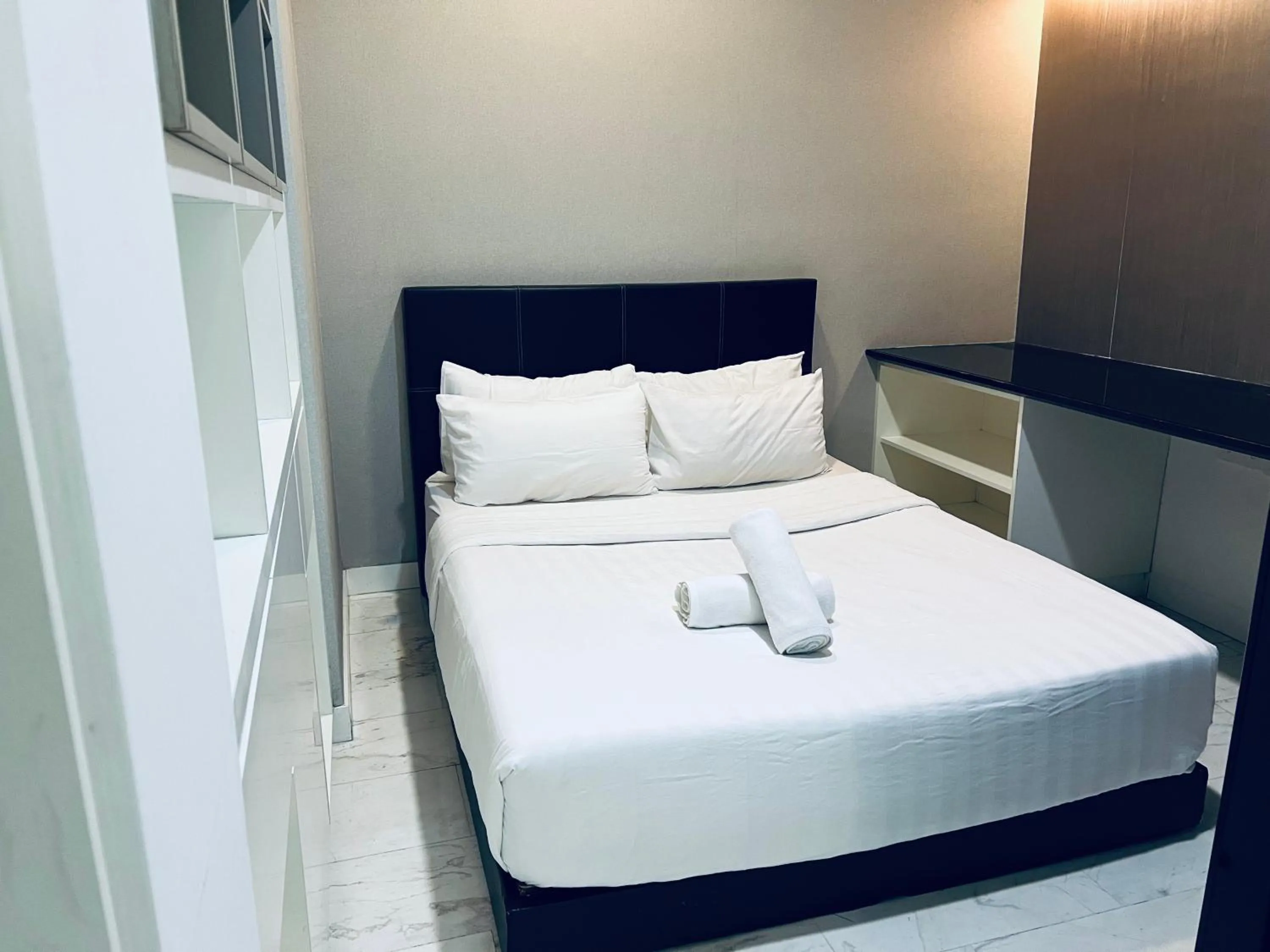 Photo of the whole room in De Sky Platinum Suites KLCC Kuala Lumpur