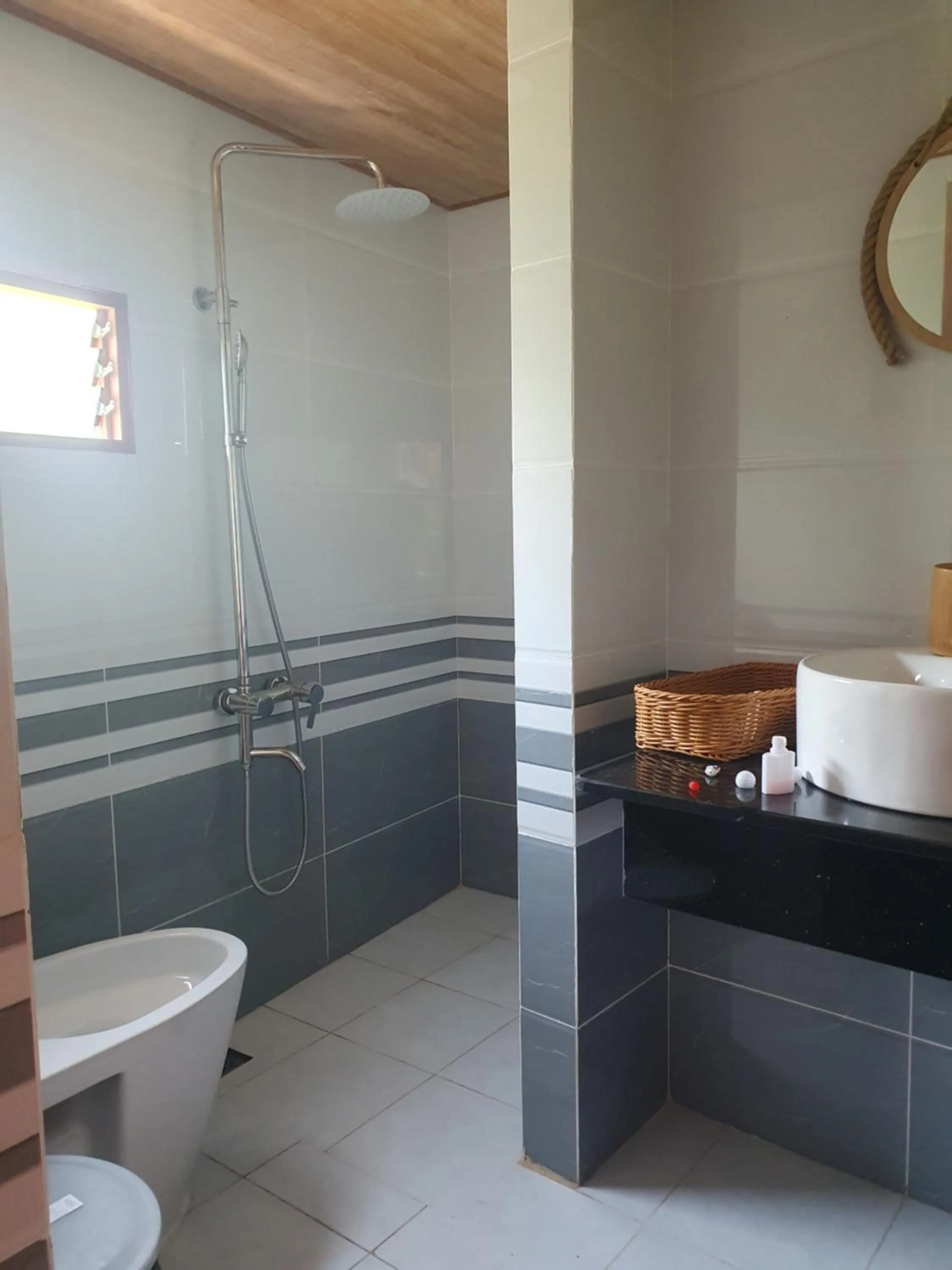 Toilet in Wooden Homestay LAGI