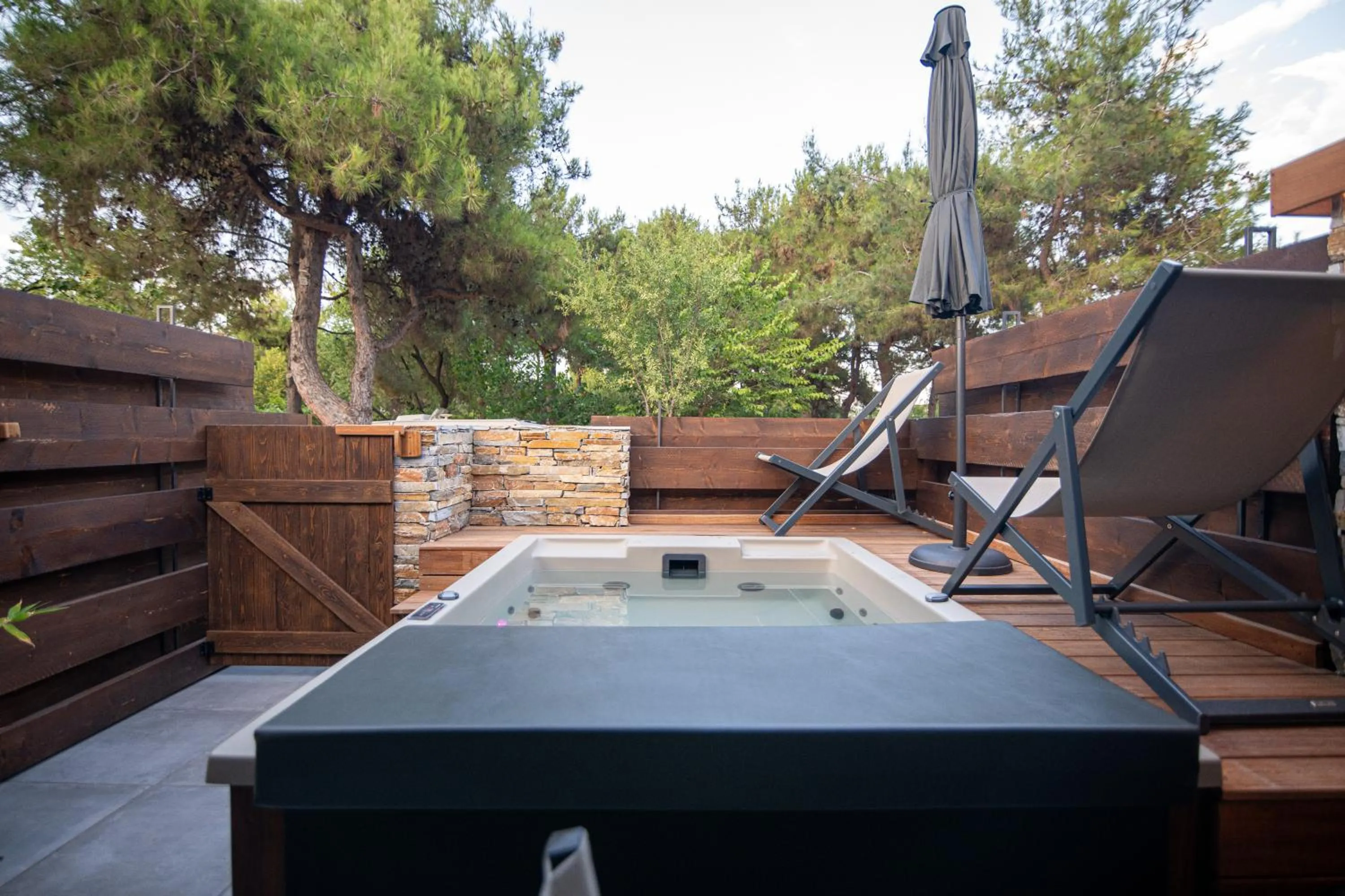 Sylvia Camping & Luxury Suites, Panel Hospitality Homes & Villas