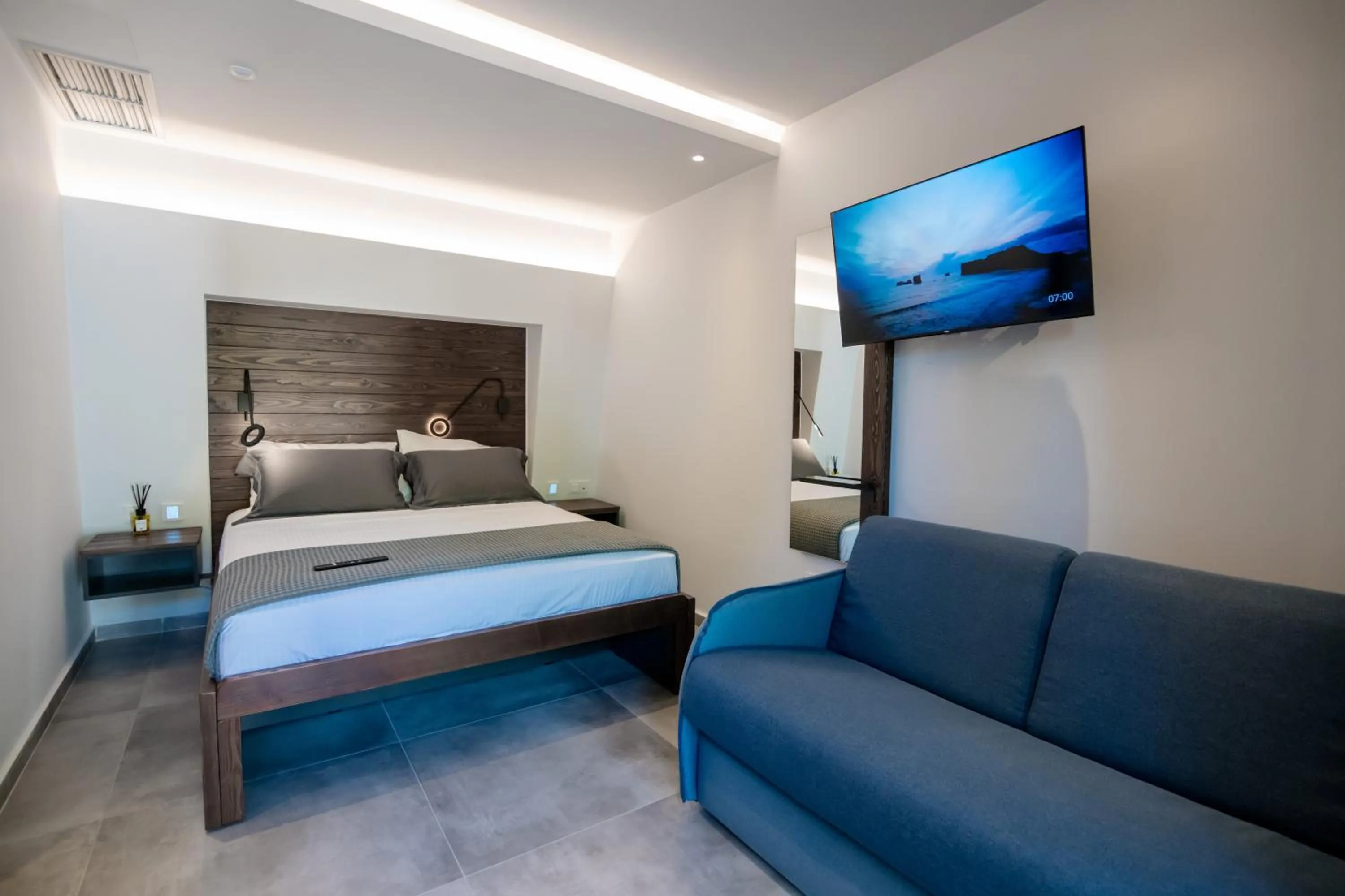 Bed in Sylvia Camping & Luxury Suites, Panel Hospitality Homes & Villas