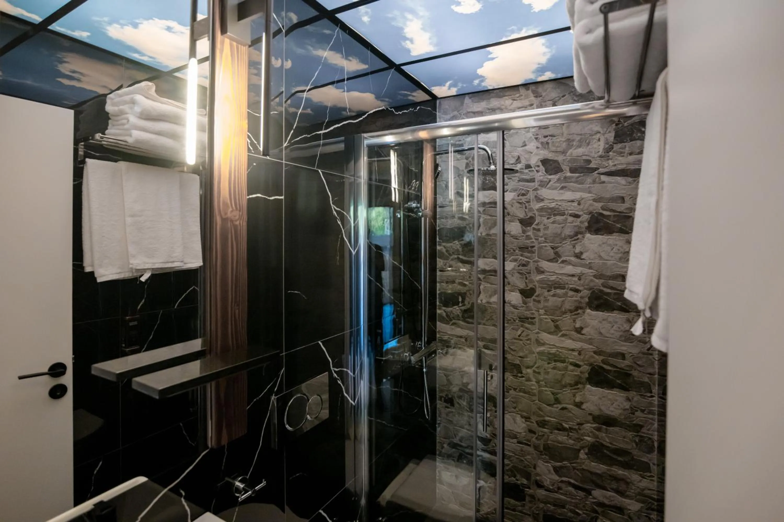 Sylvia Camping & Luxury Suites, Panel Hospitality Homes & Villas