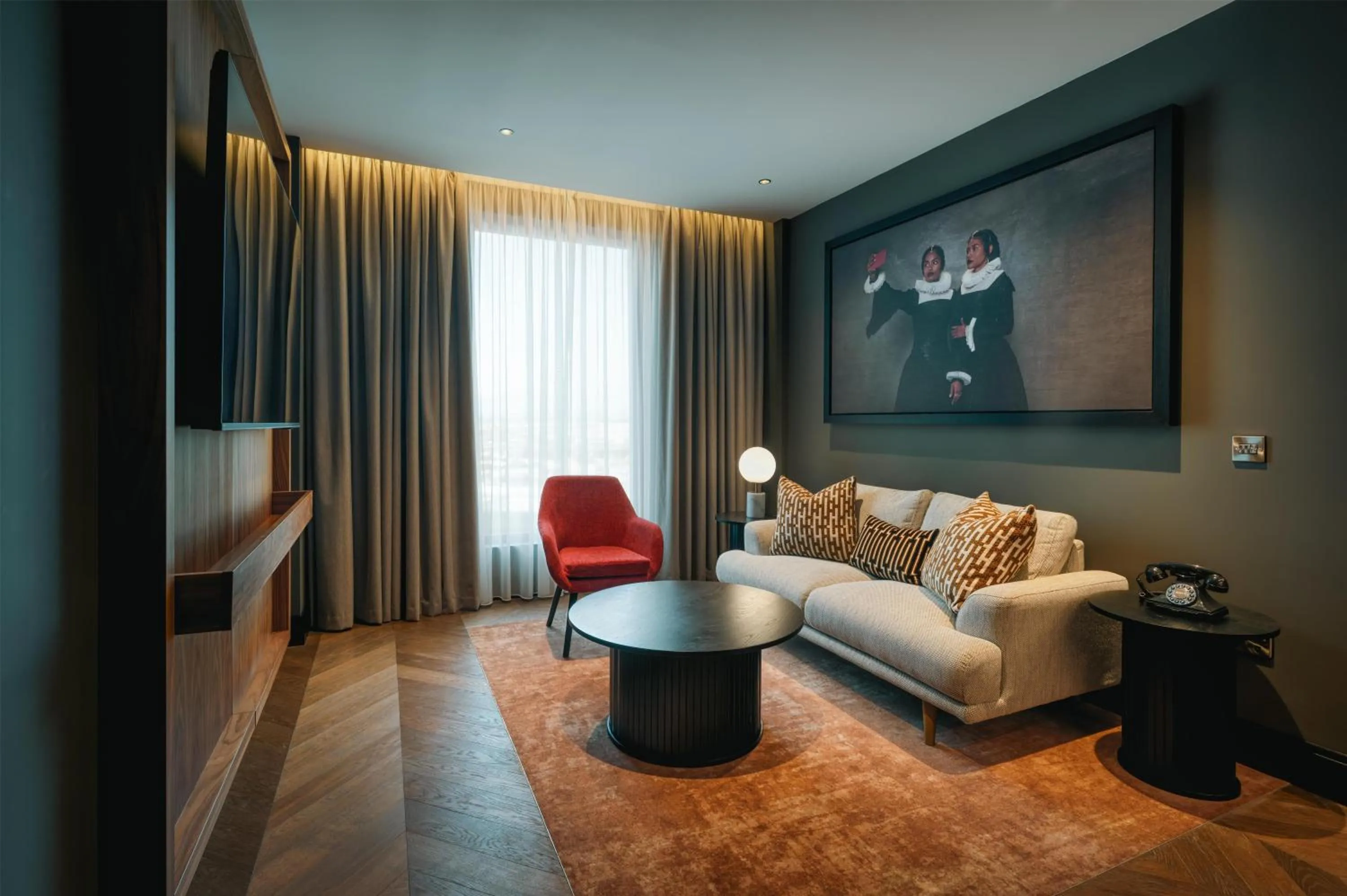 Photo of the whole room in Radisson RED Galway