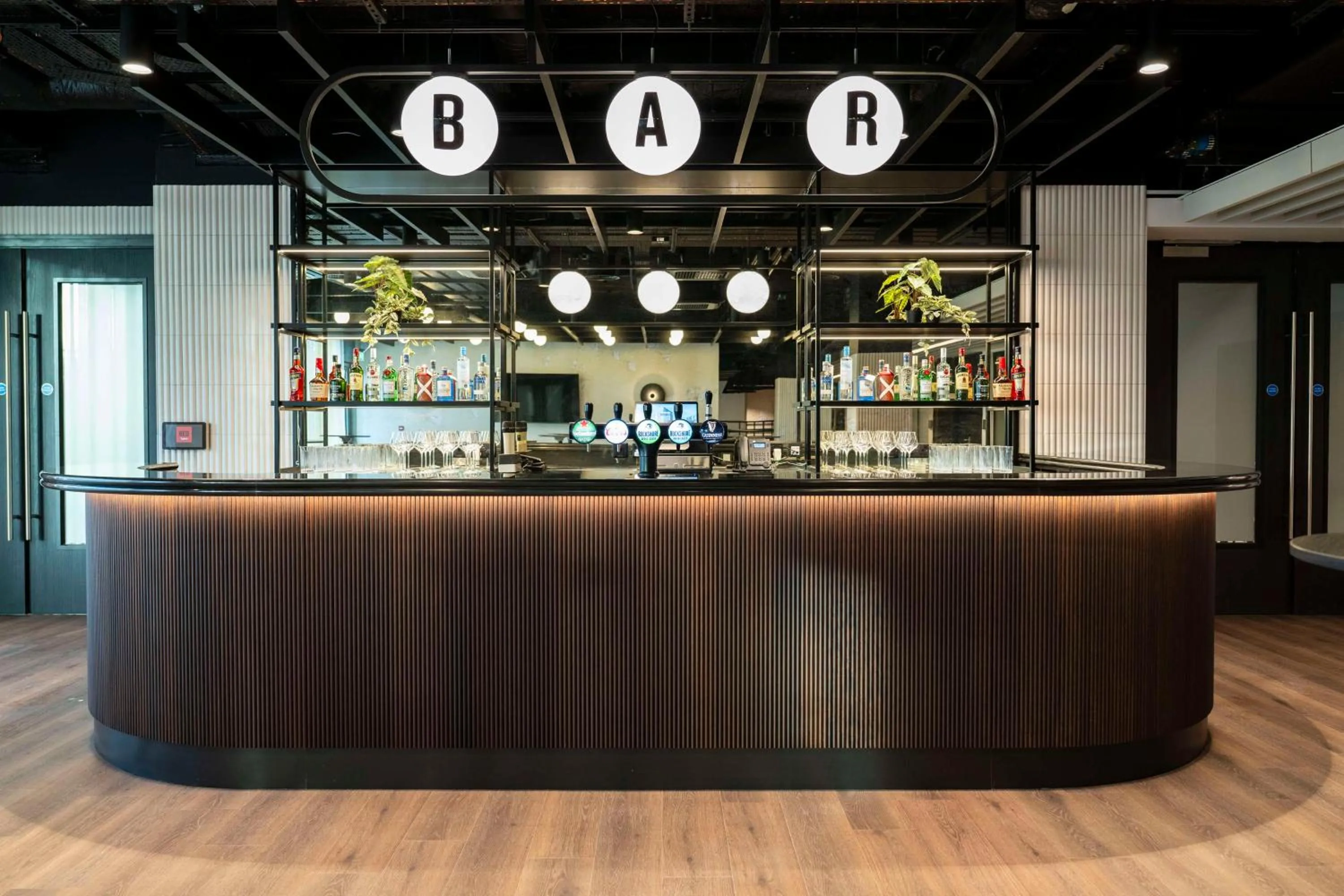 Business facilities in Radisson RED Galway