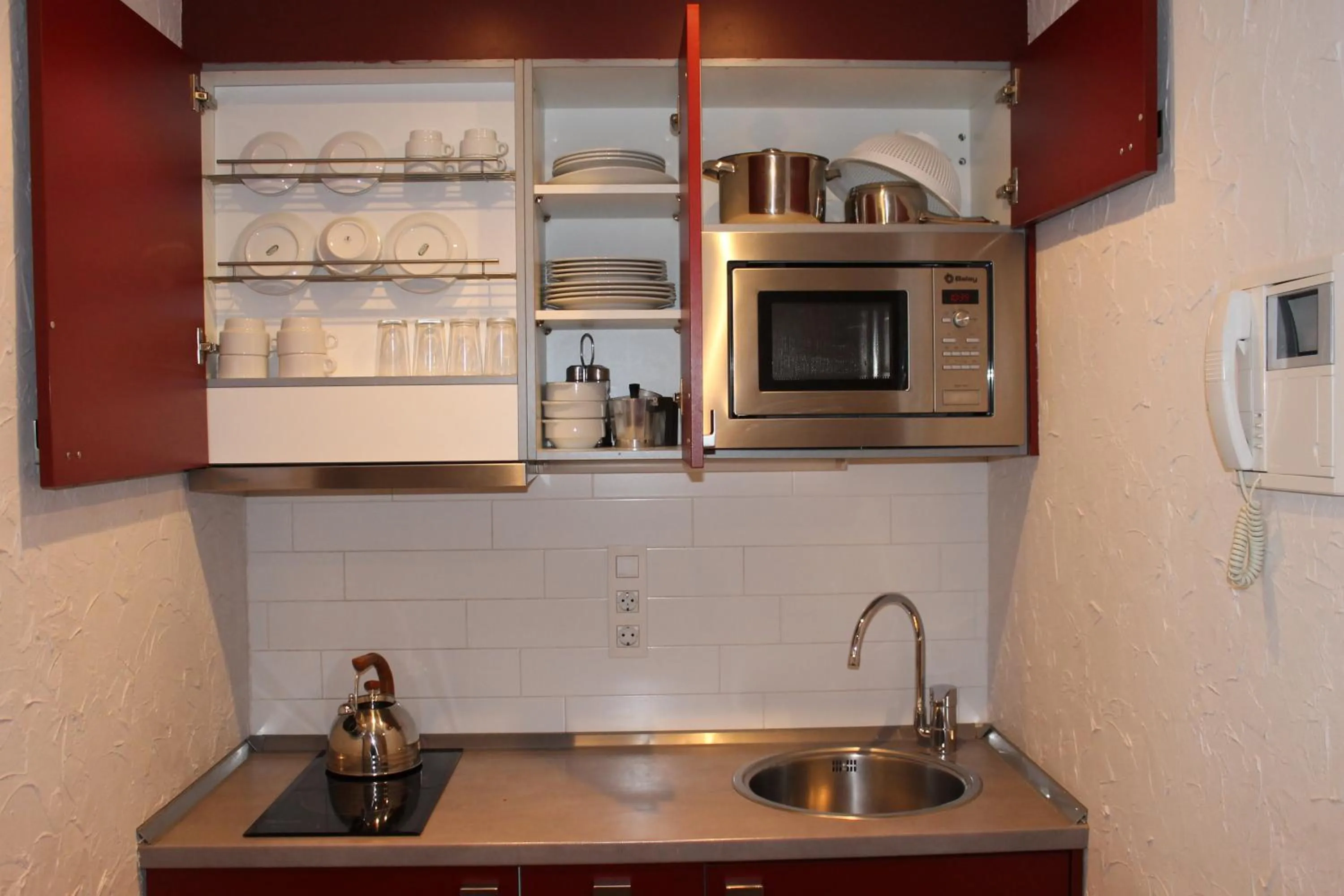 Kitchen or kitchenette in Apartaments Ciutat Vella