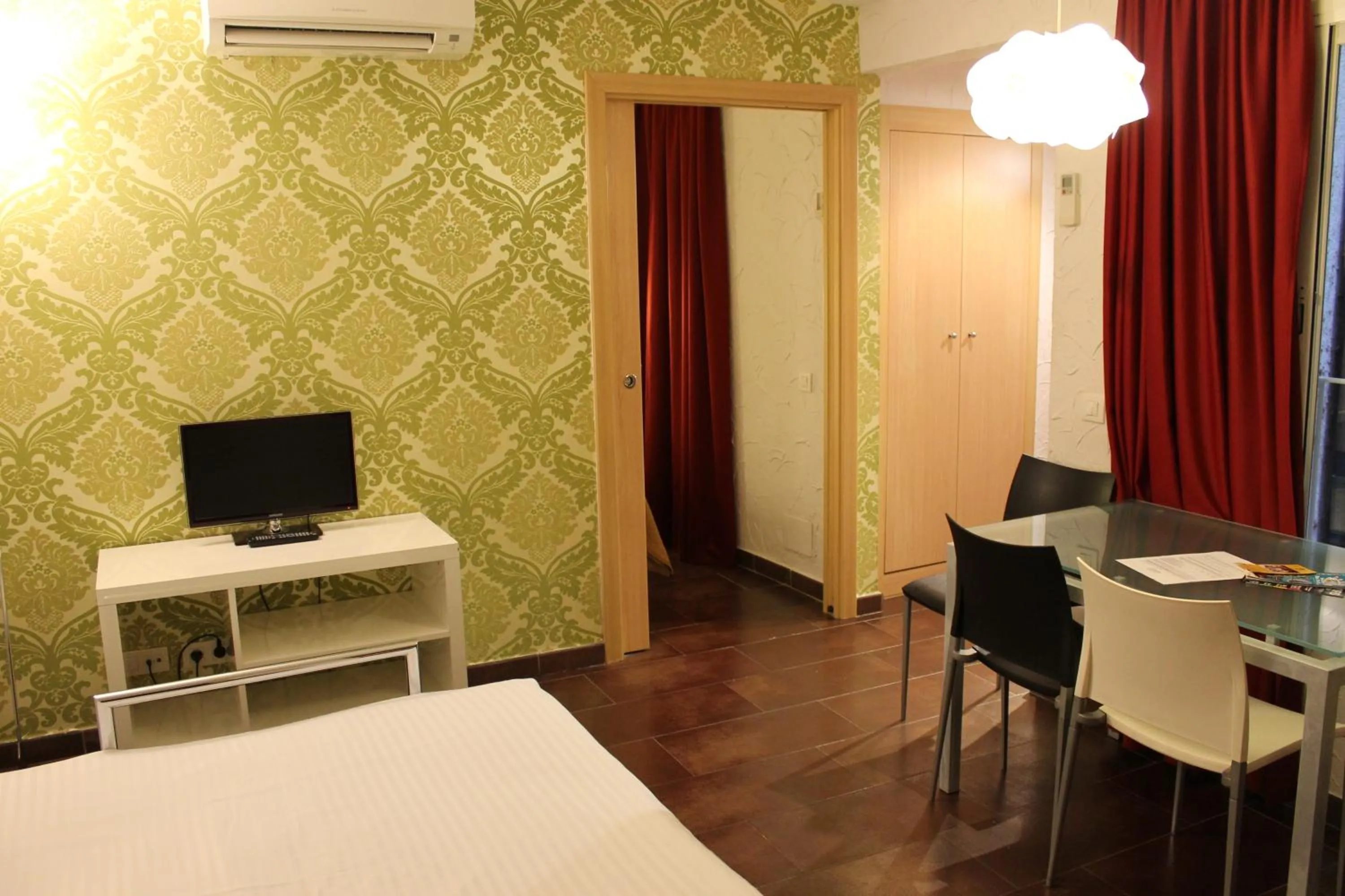 Living room in Apartaments Ciutat Vella