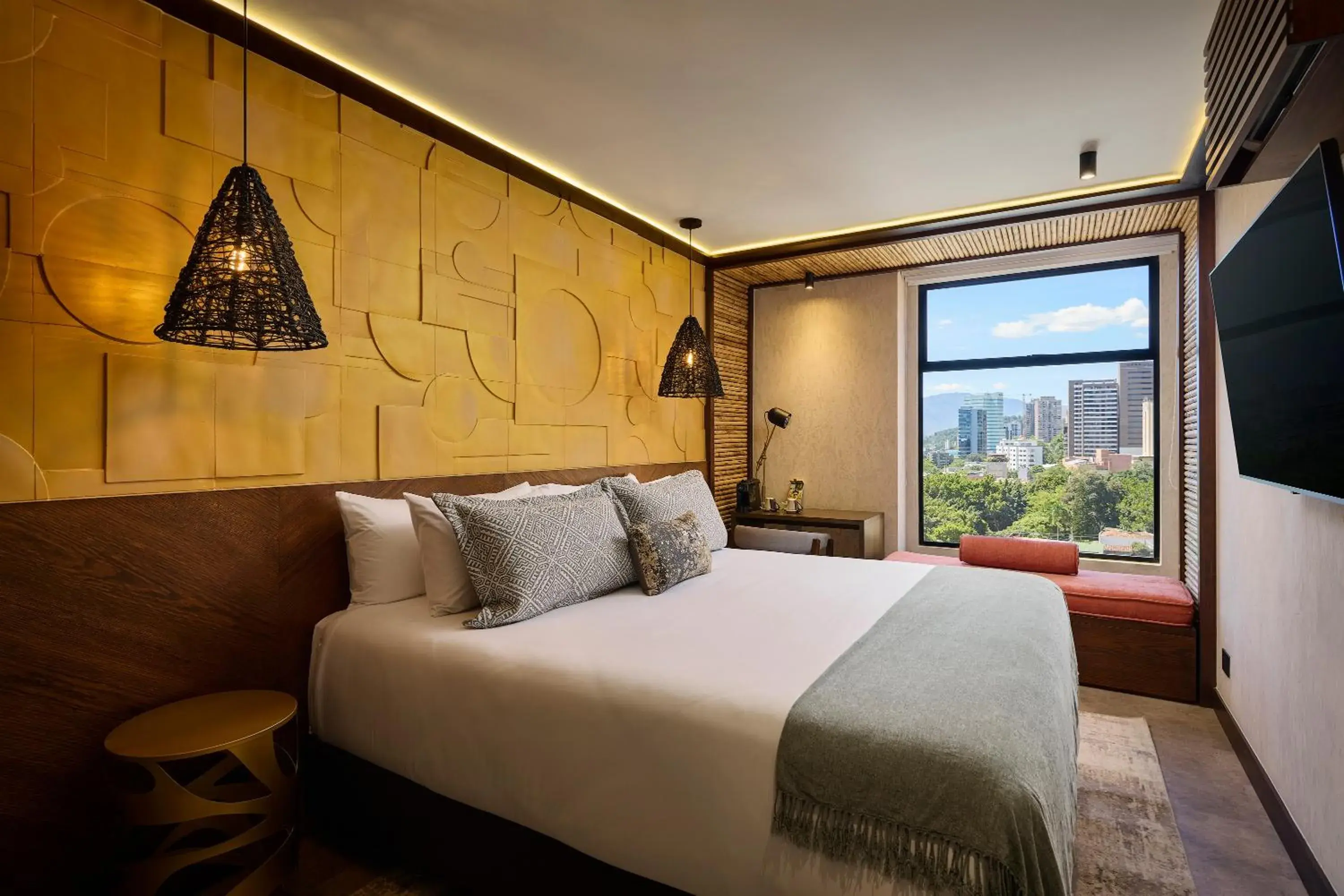 Executive Suite in Golden Valley Hotel Executive Suite in Golden Valley Hotel