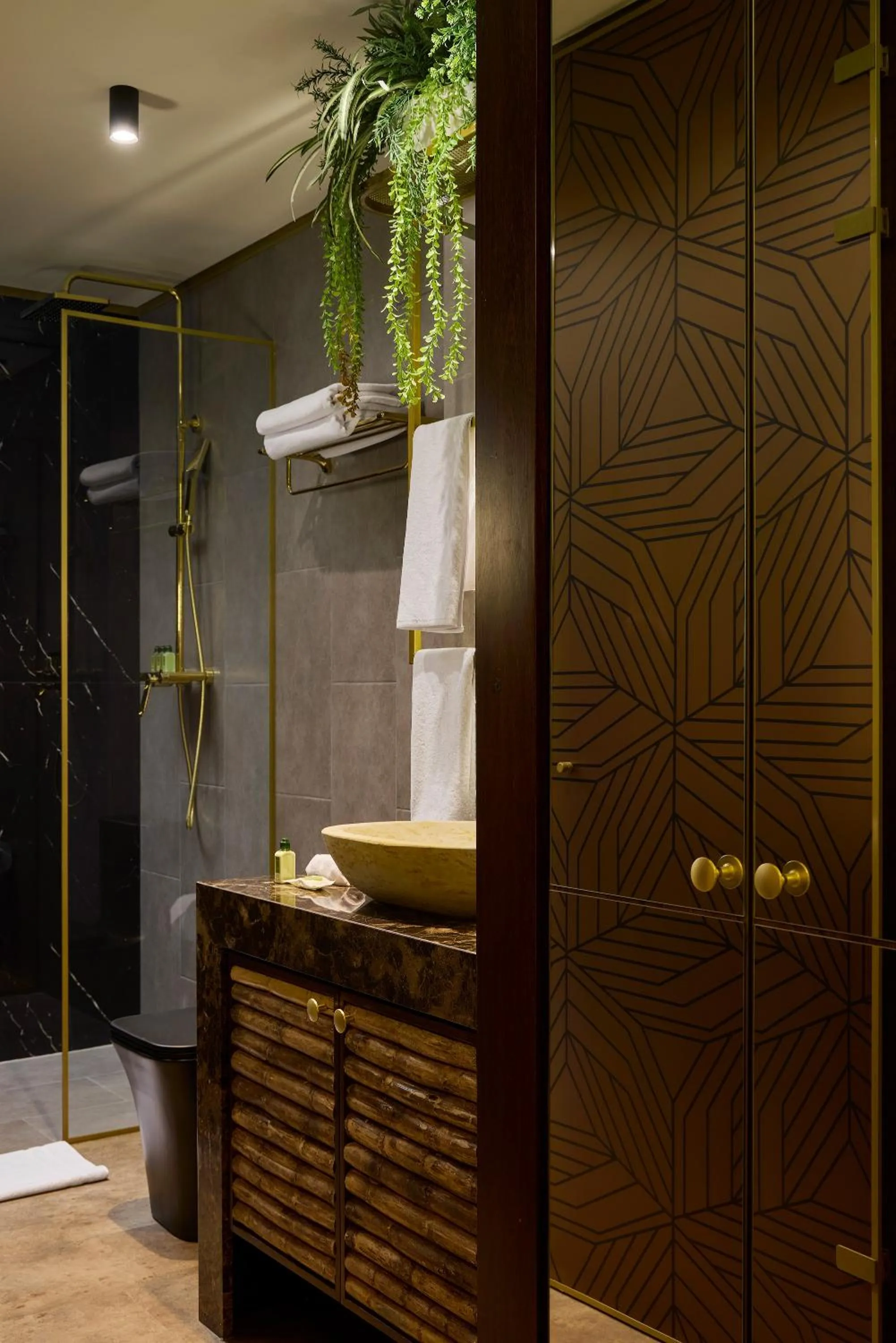 Bathroom in Golden Valley Hotel