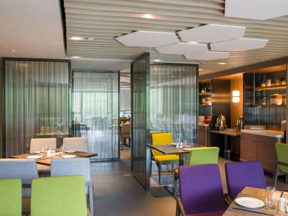 Restaurant/places to eat in The Mulian Hotel of Guangzhou Nansha Fenghuang Lake