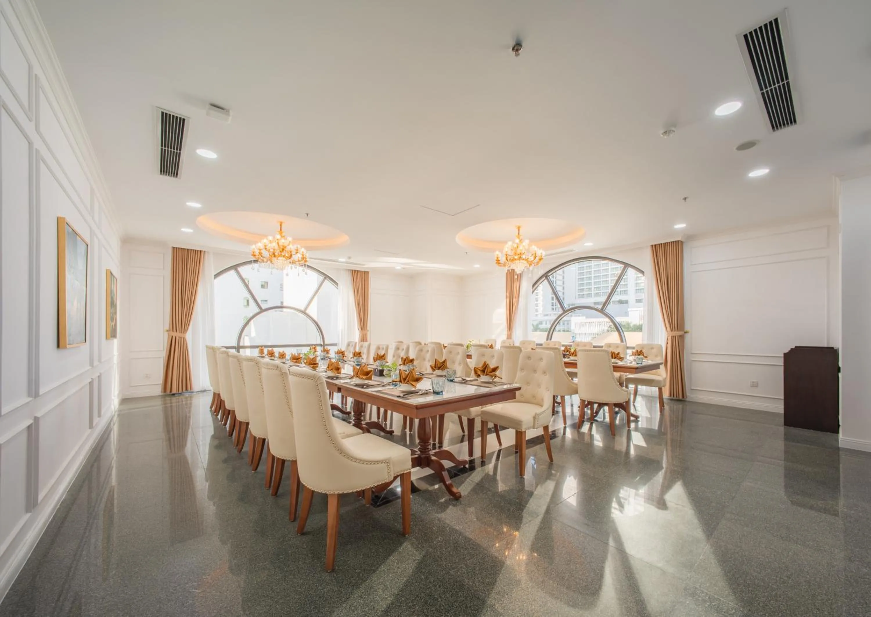 Restaurant/places to eat in Sea Soul Hotel