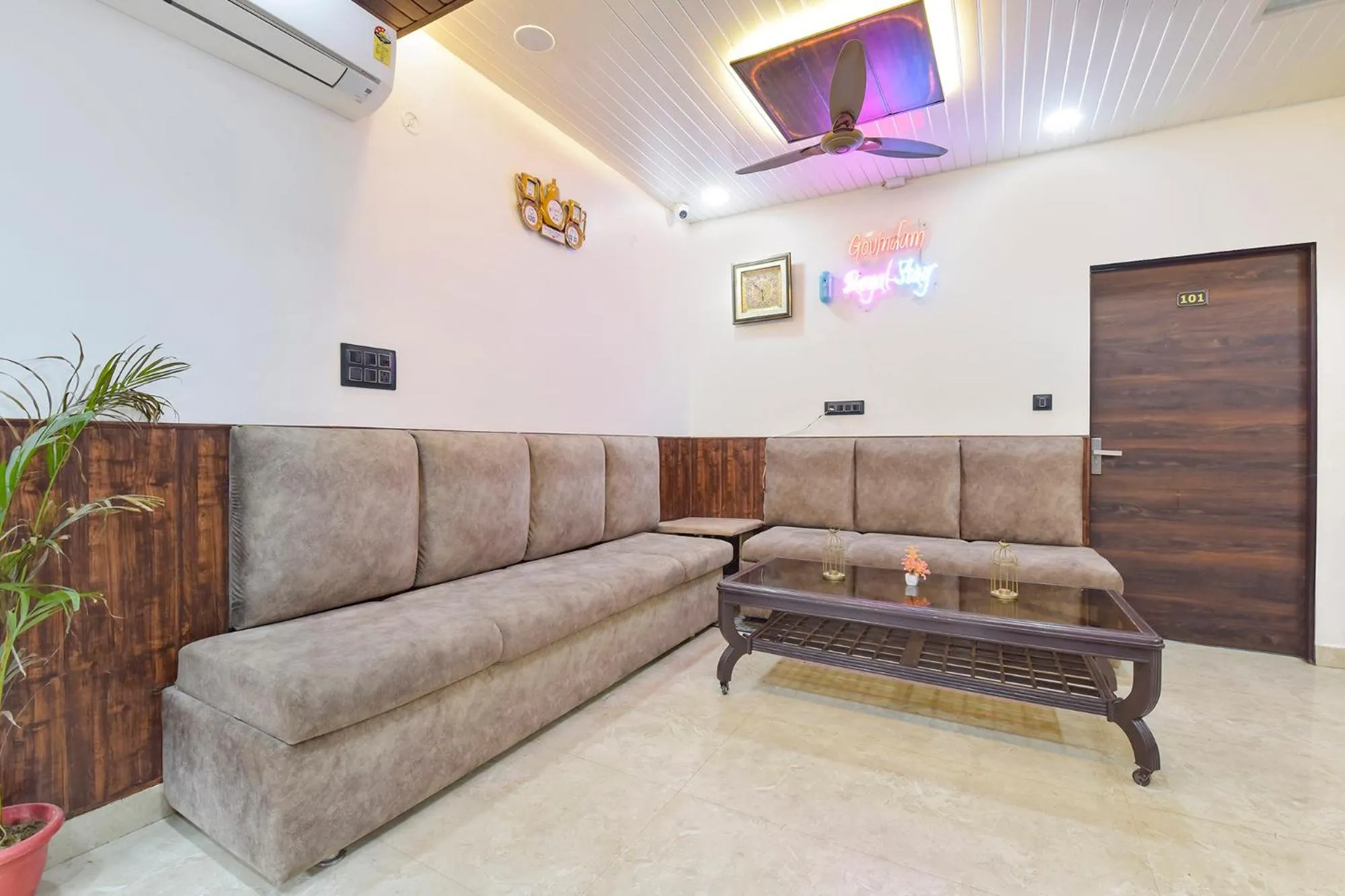 Seating area in FabHotel Govindam Royal Stay