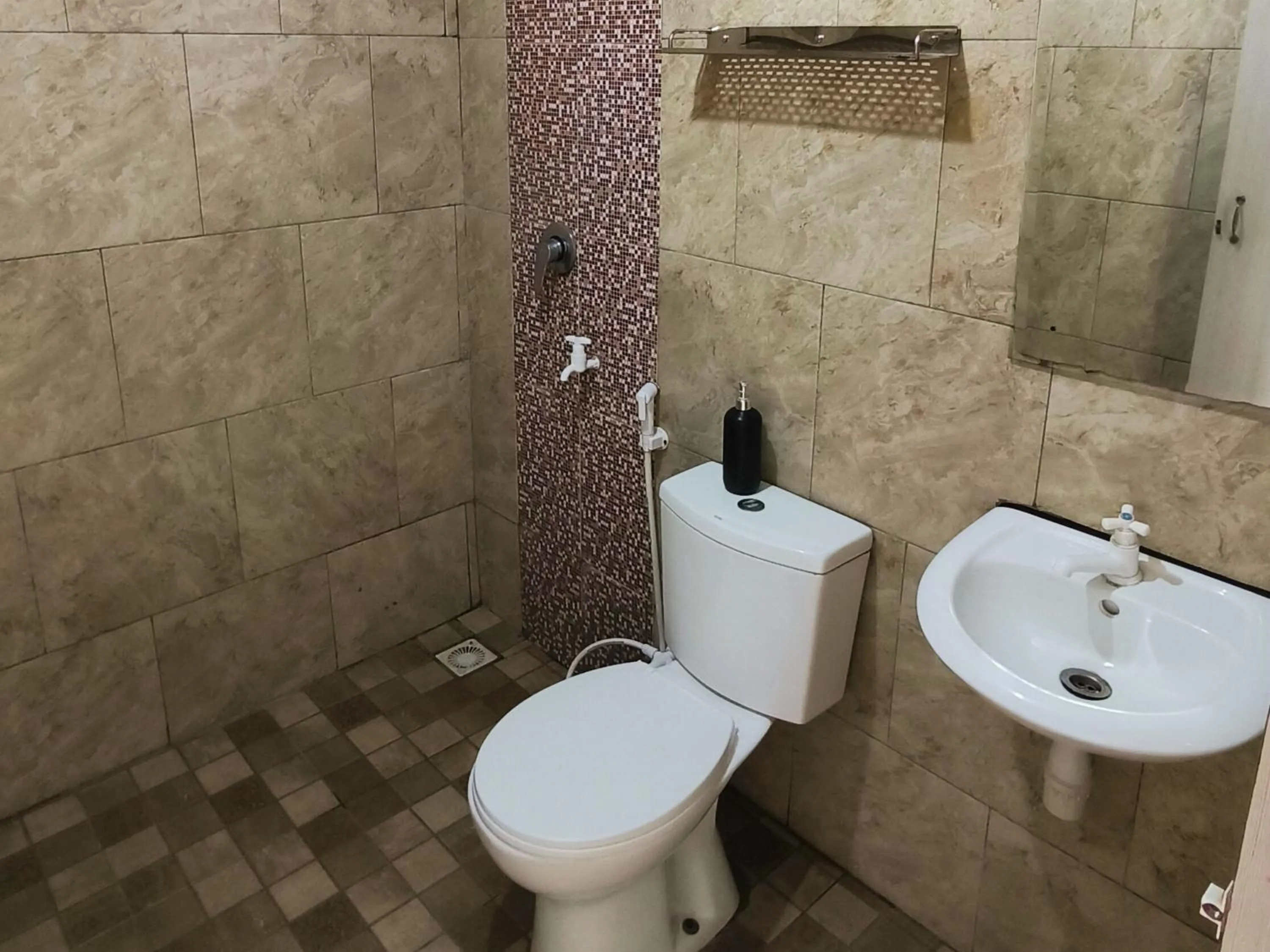 New Bandengan Beach Hotel