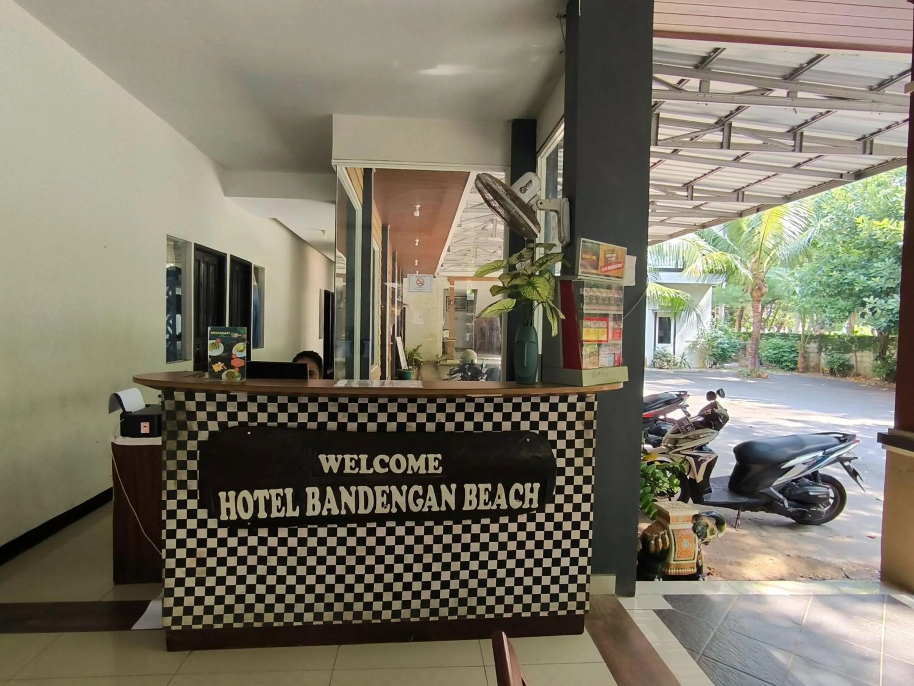 New Bandengan Beach Hotel