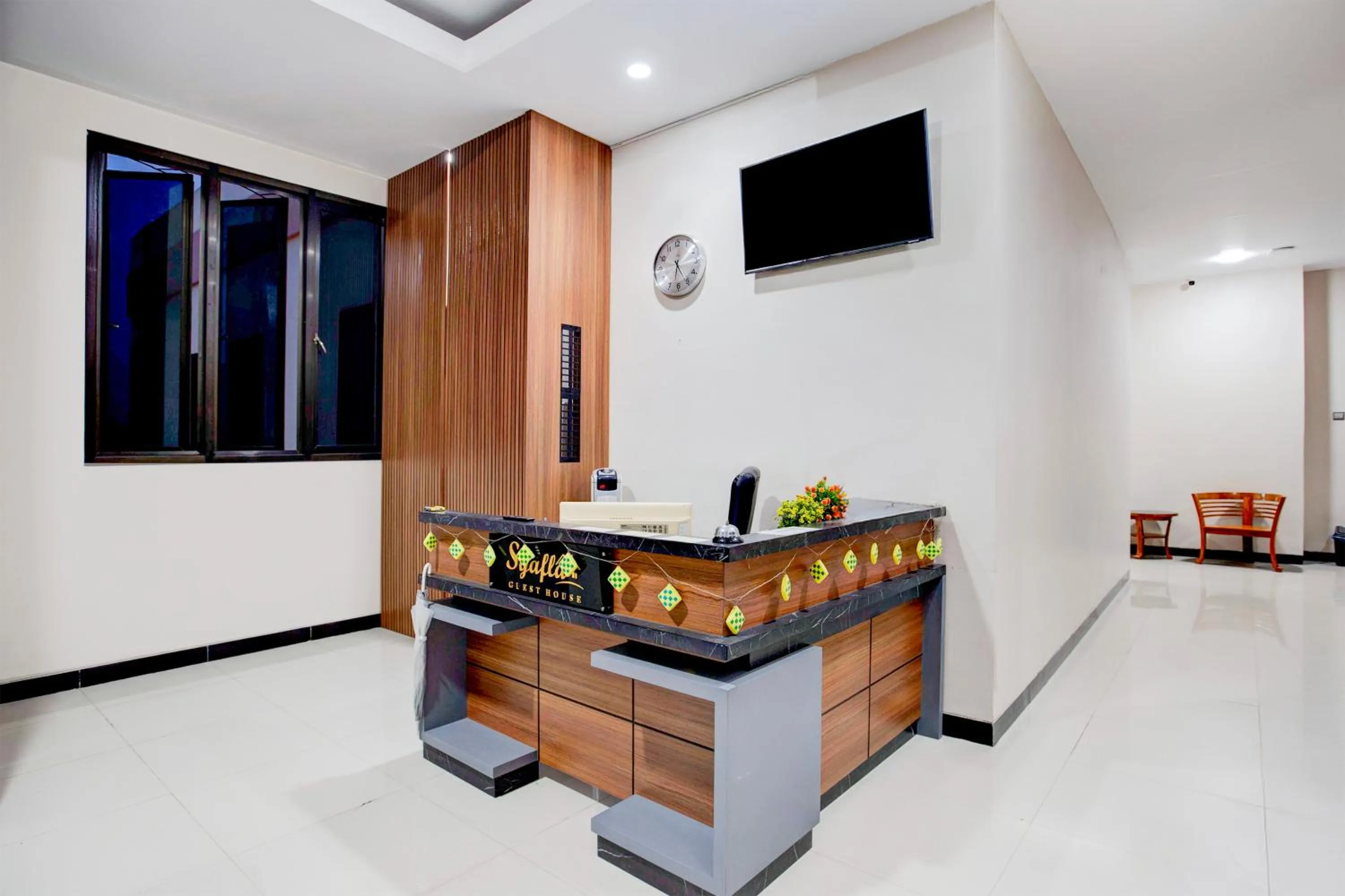 Lobby or reception in Hotel O Balikpapan near Siloam Hospital formerly Syafla Guest House