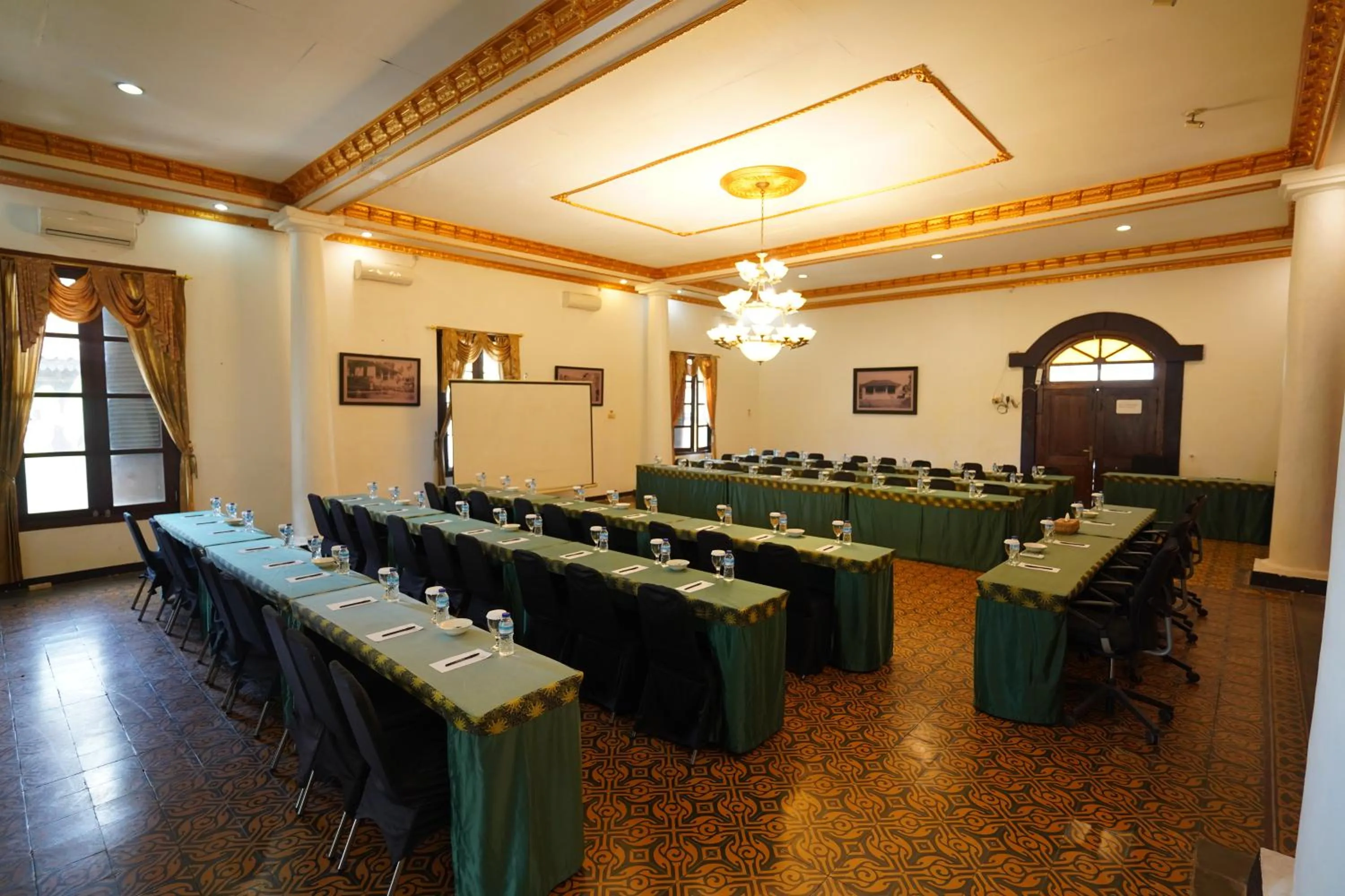 Horison Resort Tlogo Semarang